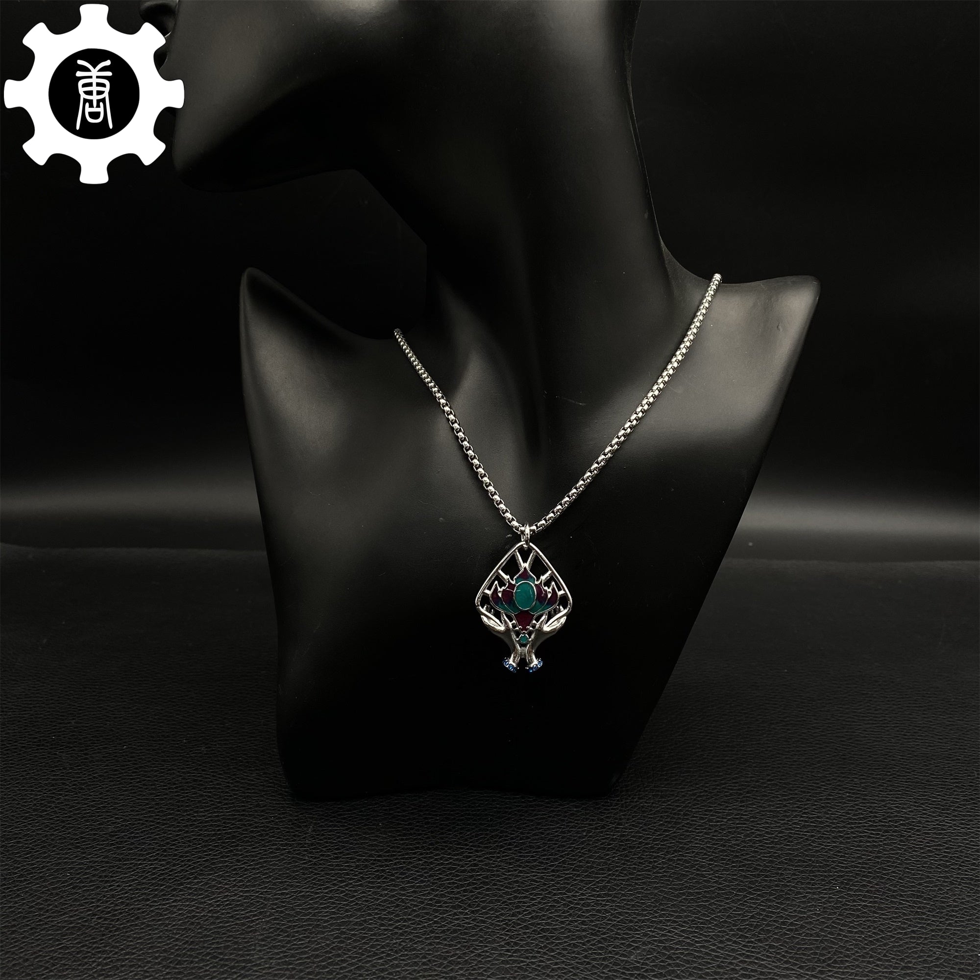 BG3 Amulet of The Devout Necklace Replica - Tophatter Daily Deals