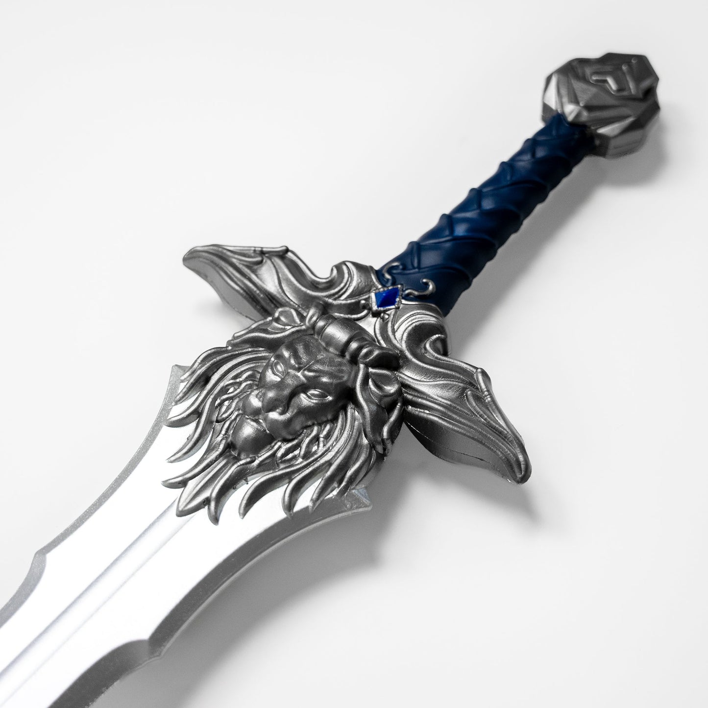Anduin Lothar's Blade of Stormwind (High Density Foam) Video Game Sword - Tophatter Daily Deals