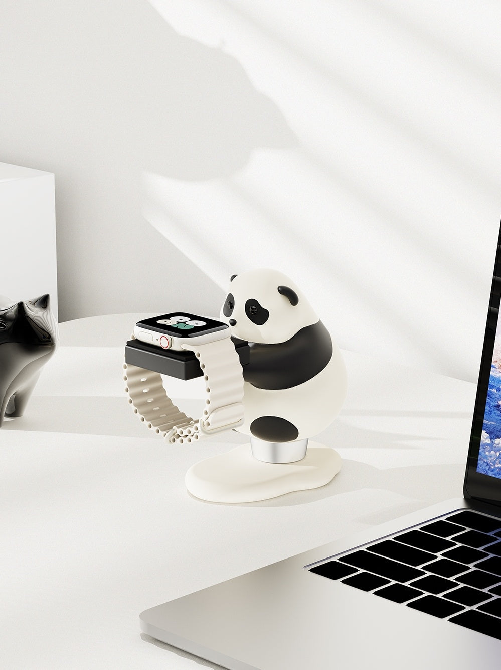 Apple Watch Panda Charger Holder Decor - Tophatter Daily Deals