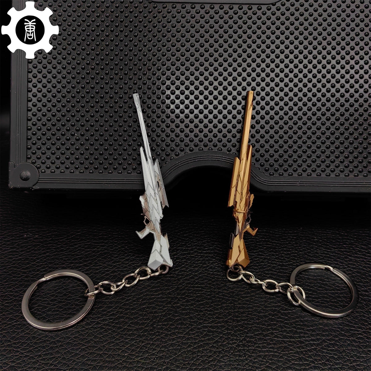 Metal Araxys Operator Gun Tiny Keychain Pendant - Tophatter Daily Deals
