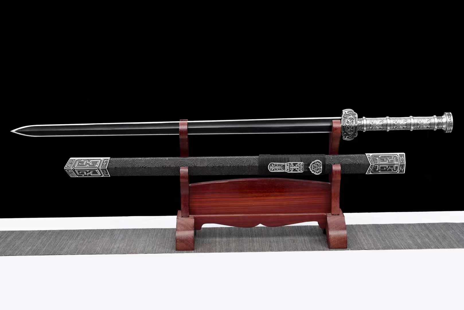 As You Wish Han Sword - Tophatter Daily Deals