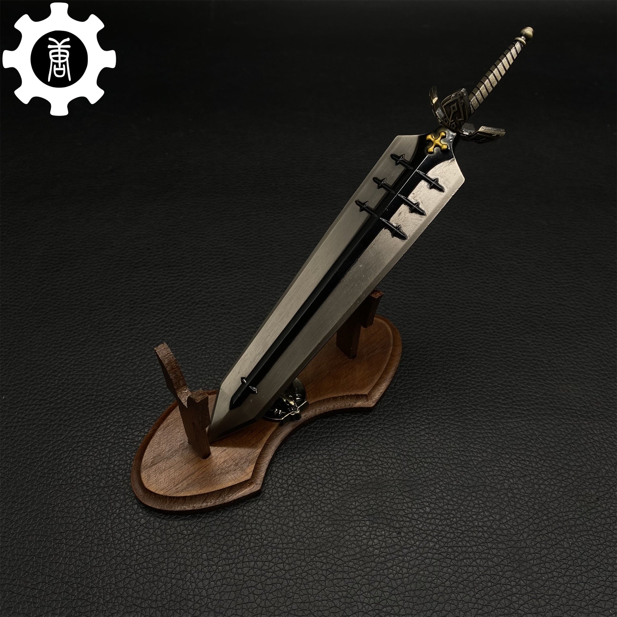 Demon-Dweller Sword Metal Replica - Tophatter Daily Deals