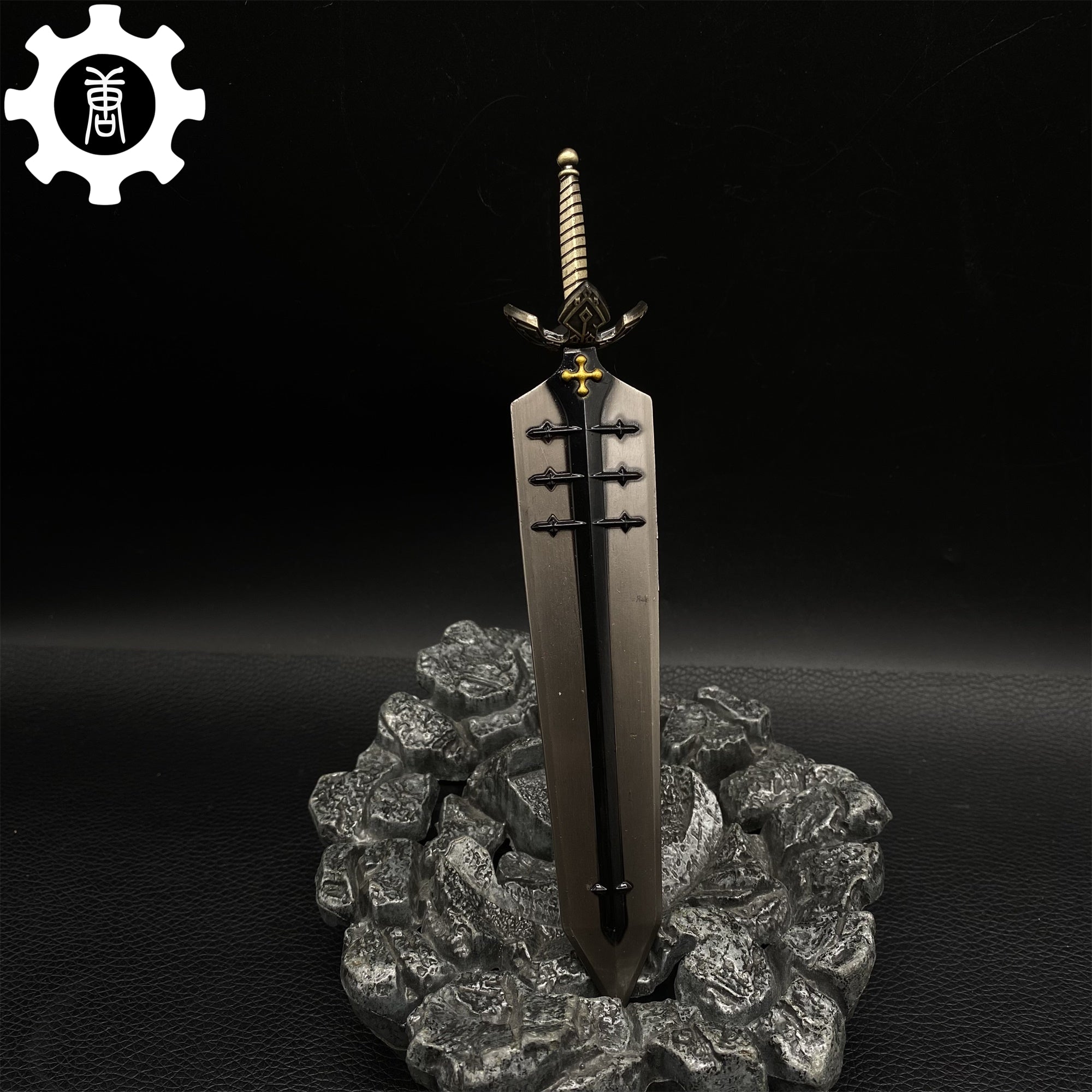 Demon-Dweller Sword Metal Replica - Tophatter Daily Deals