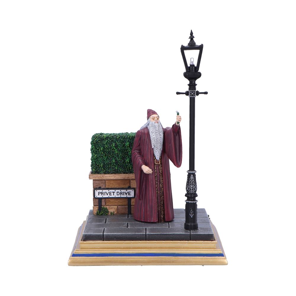 Harry Potter - Privet Drive Light Up Figurine Collectible Figure - Tophatter Daily Deals