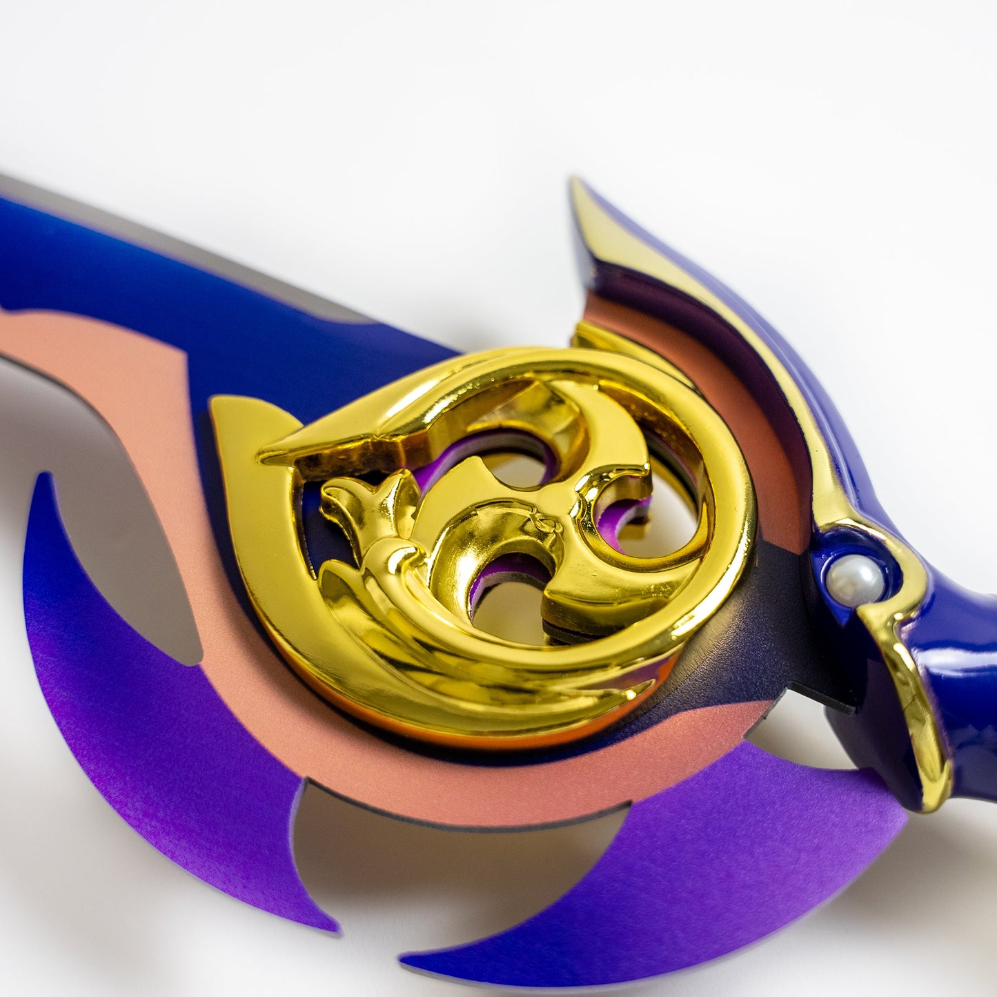 Baal 's Engulfing Lightning Naginata Video Game Sword - Tophatter Daily Deals