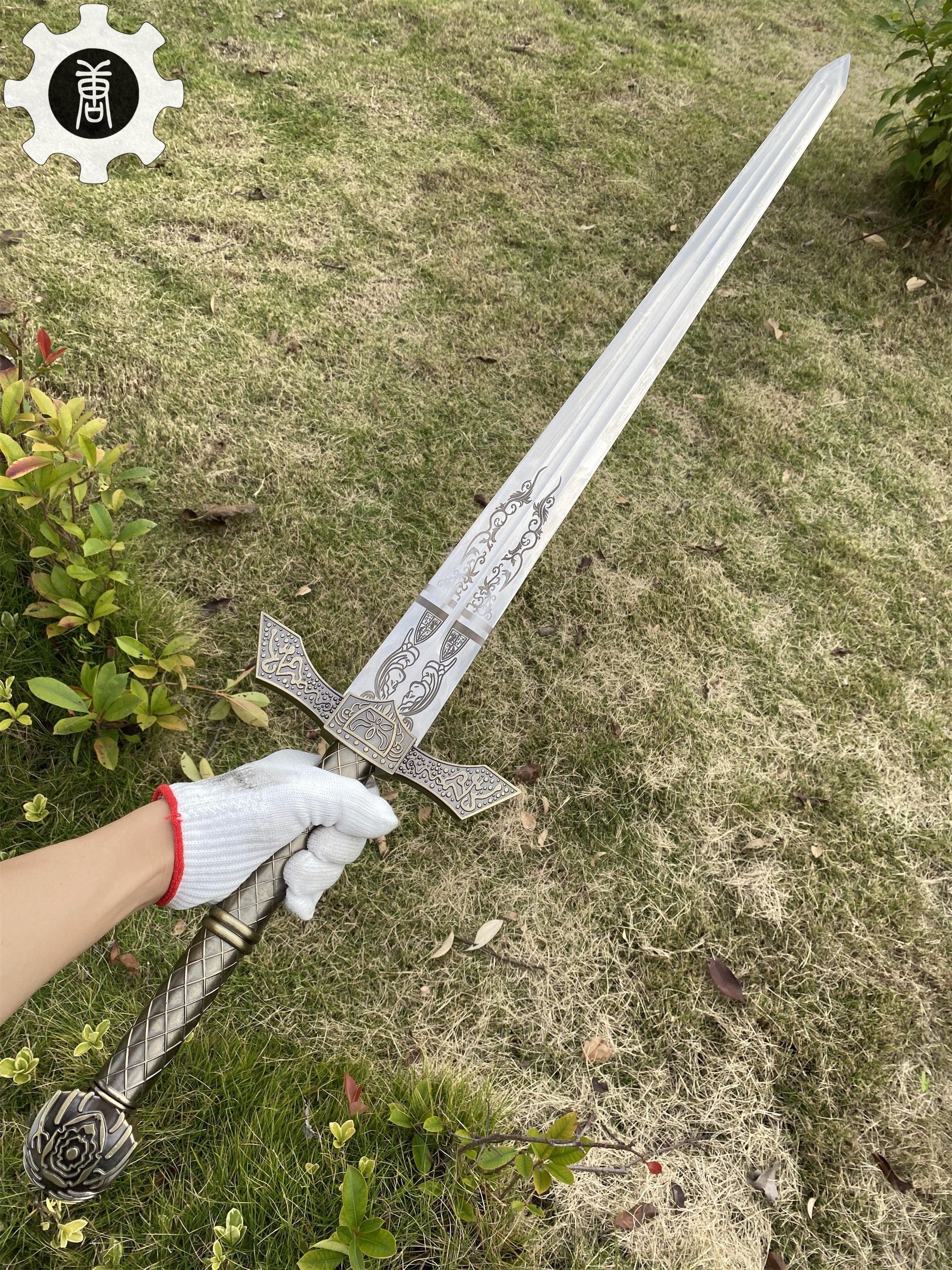 Banished Knight Greatsword Life-Size Metal Replica - Tophatter Daily Deals