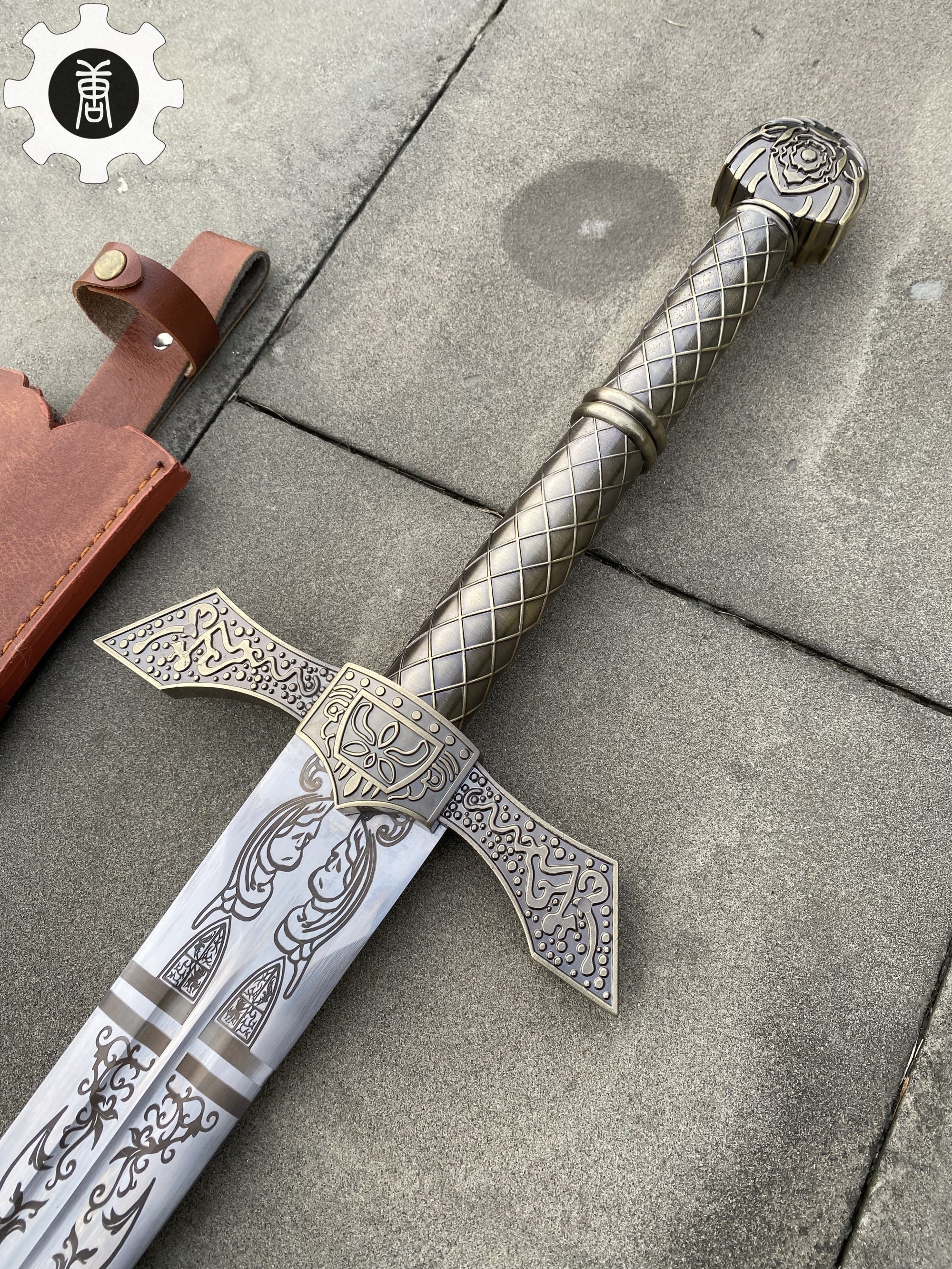 Banished Knight Greatsword Life-Size Metal Replica - Tophatter Daily Deals