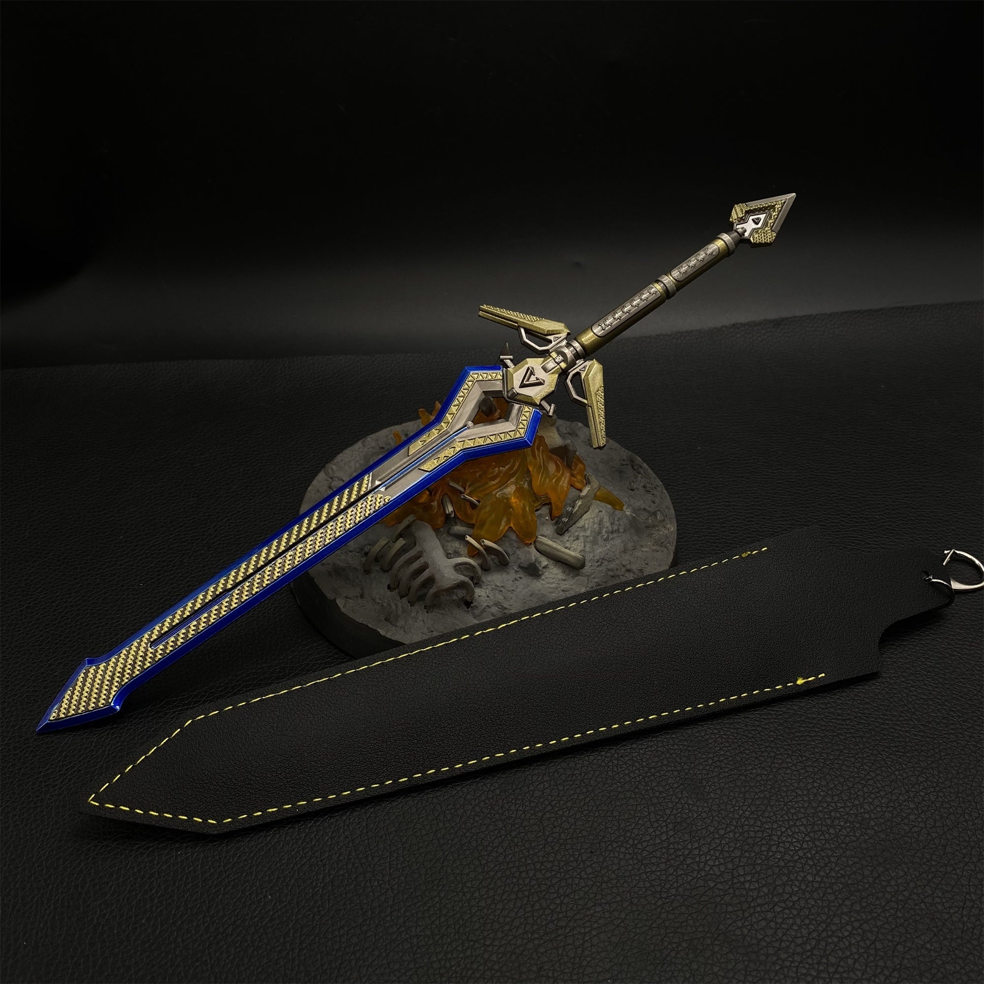 New Sword Heirloom Power Sword Miniature - Tophatter Daily Deals