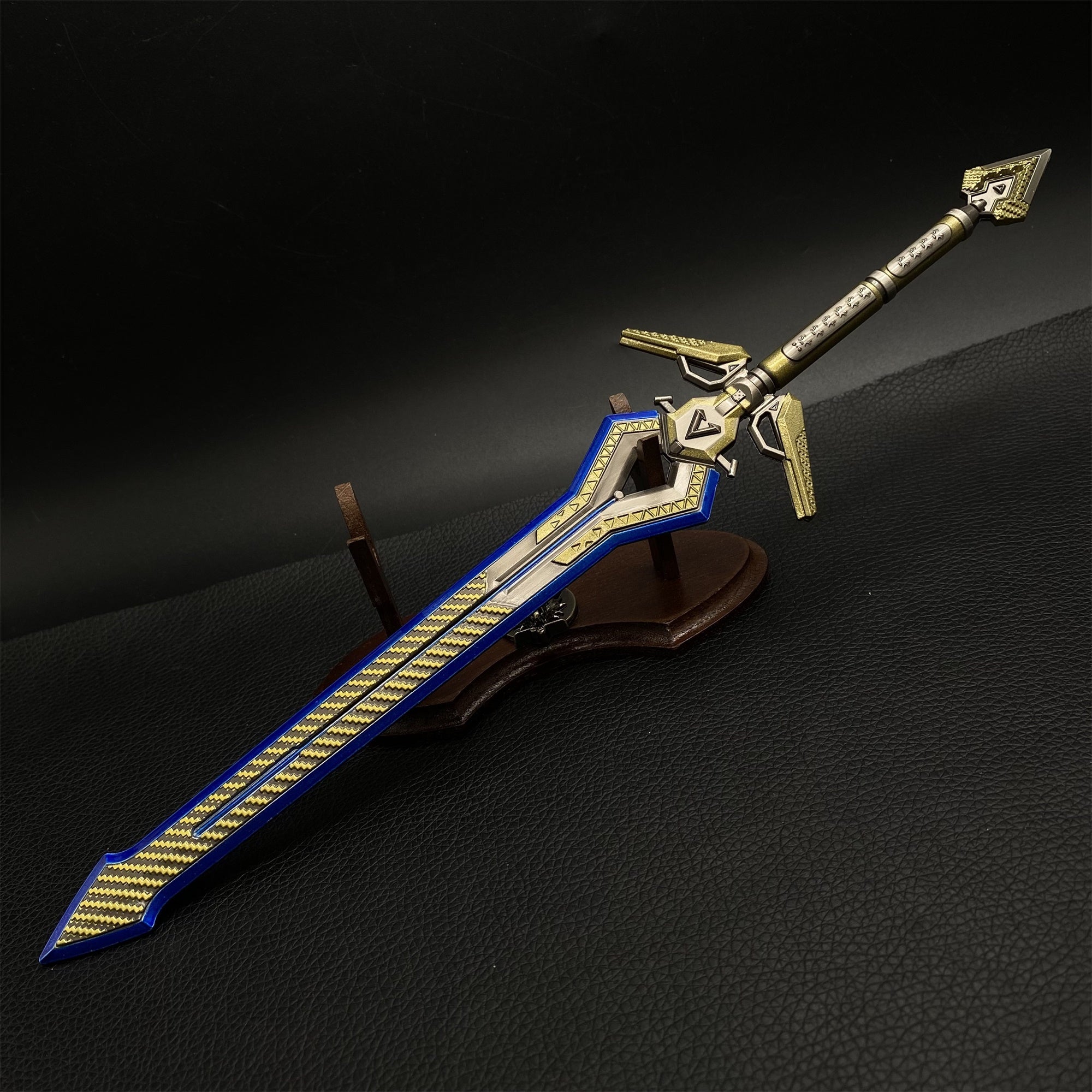New Sword Heirloom Power Sword Miniature - Tophatter Daily Deals