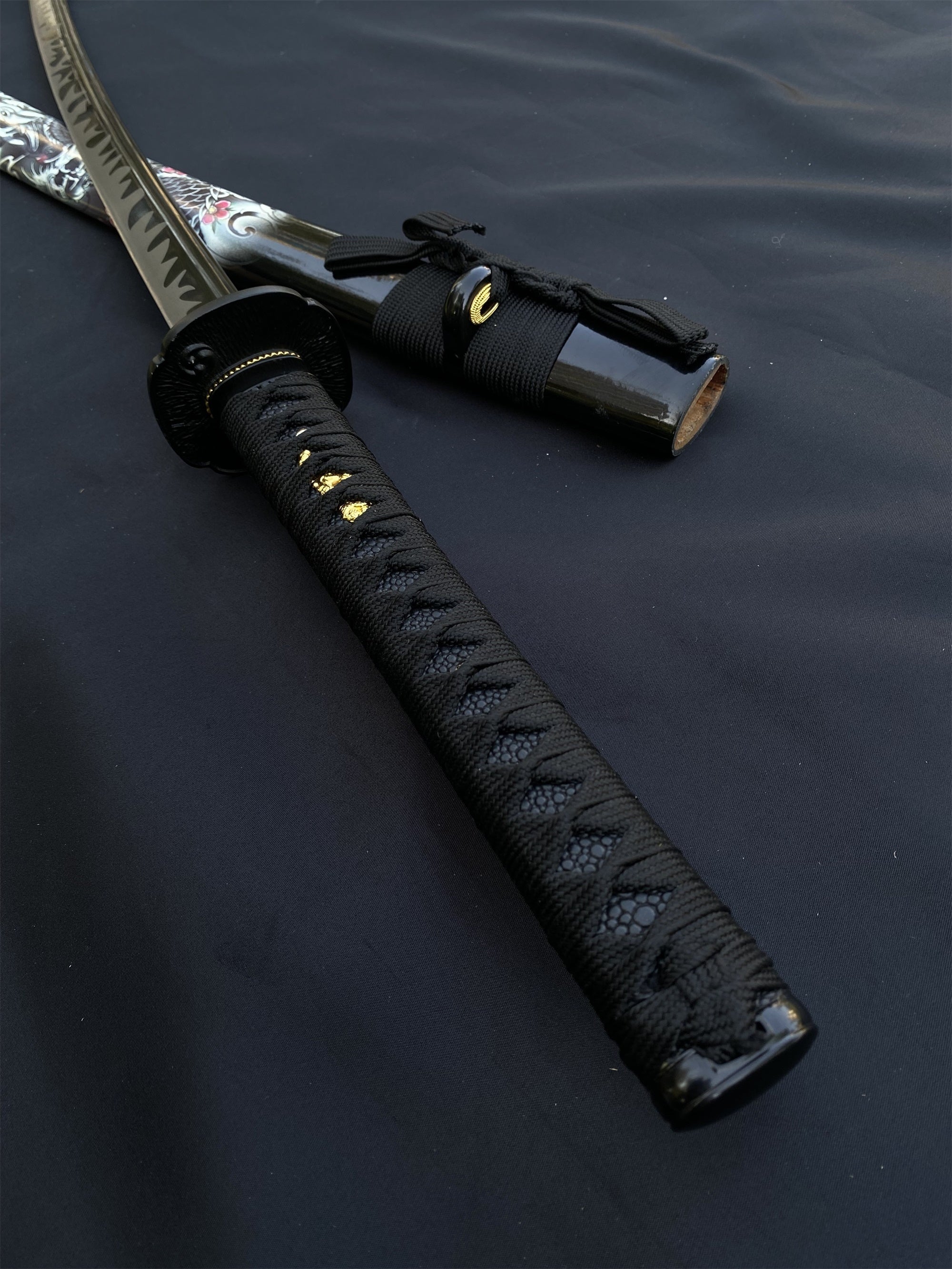 Black Dragon Katana Carbon Steel Samurai Sword - Tophatter Daily Deals