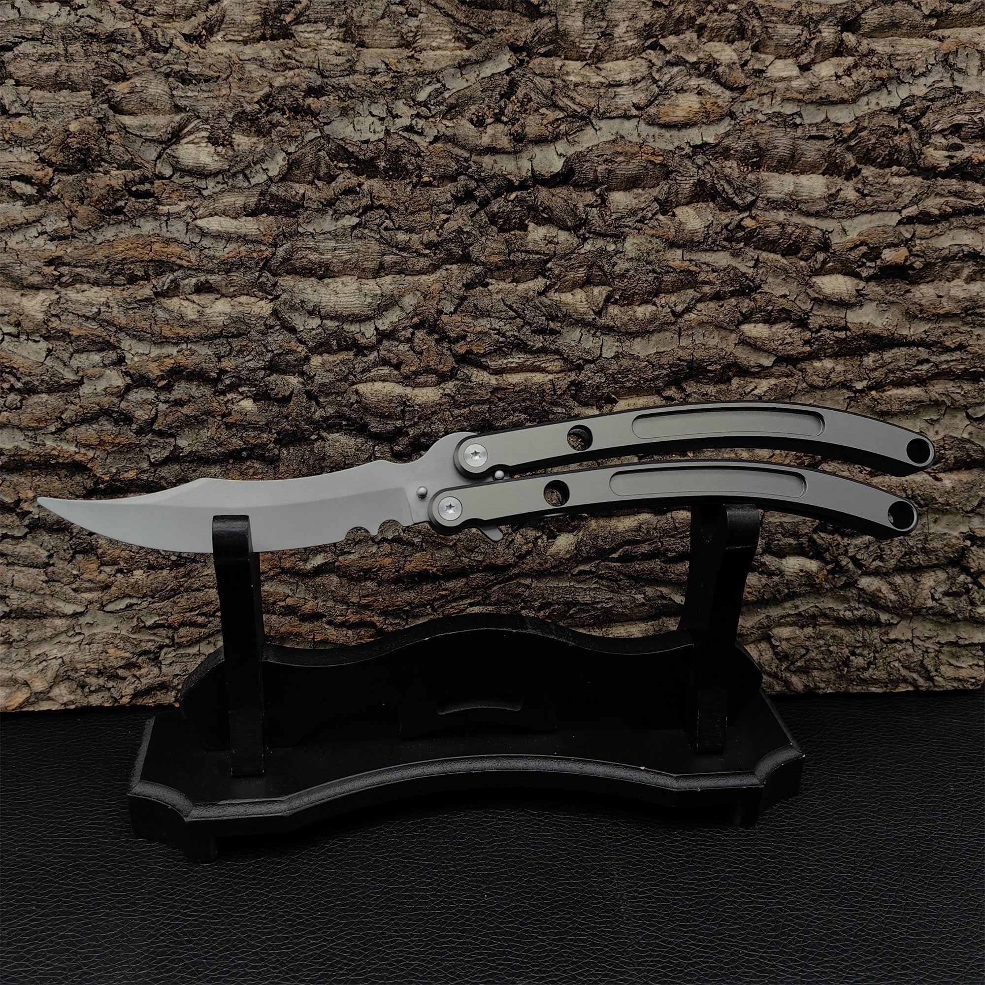 Champions Knife Black Market Butterfly Blunt Blade Balisong Trainer Black Market & Stand - Tophatter Daily Deals