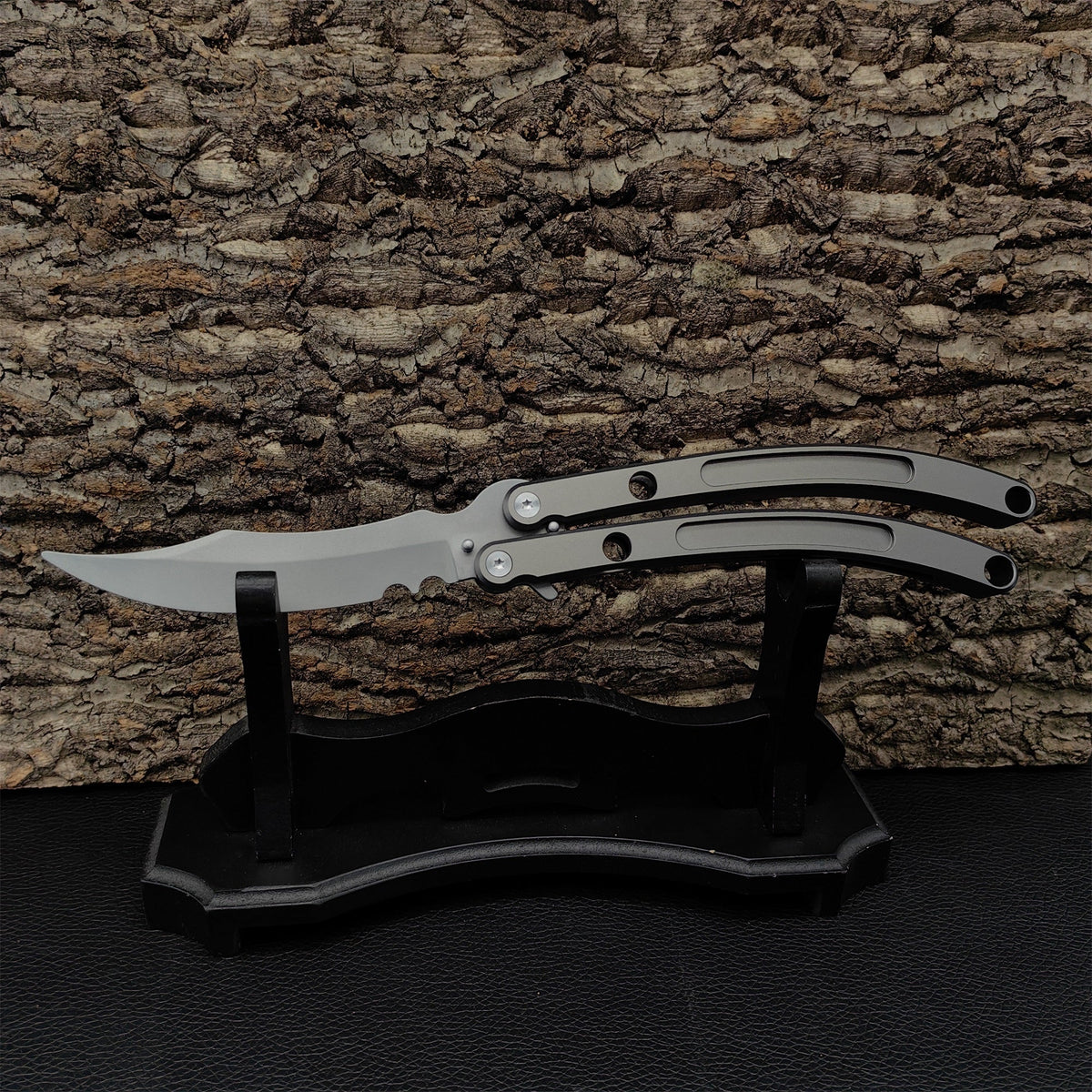 Champions Knife Black Market Butterfly Blunt Blade Balisong Trainer Black Market & Stand - Tophatter Daily Deals