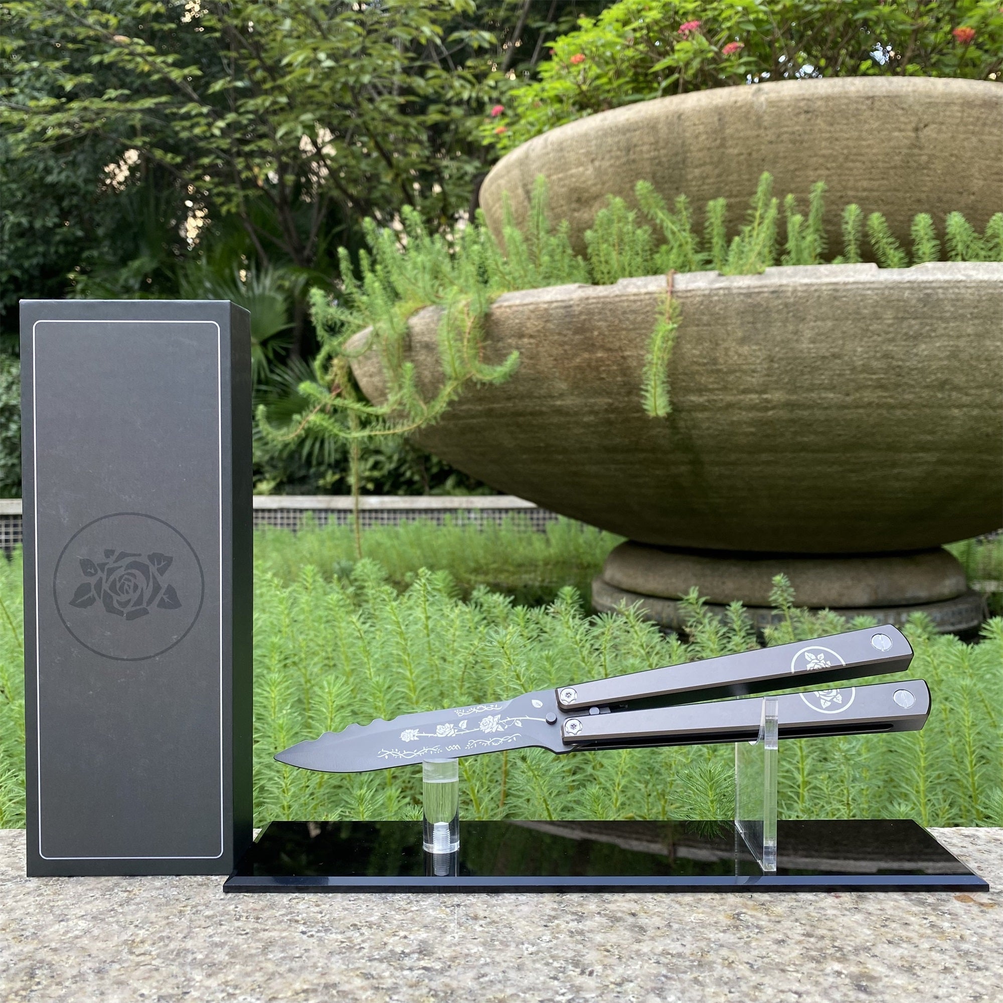 High-End TF2 Black Rose Butterfly Knife Trainer CNC Aluminum Alloy Handle Balisong Trainer Grey Blade CNC & Stand - Tophatter Daily Deals