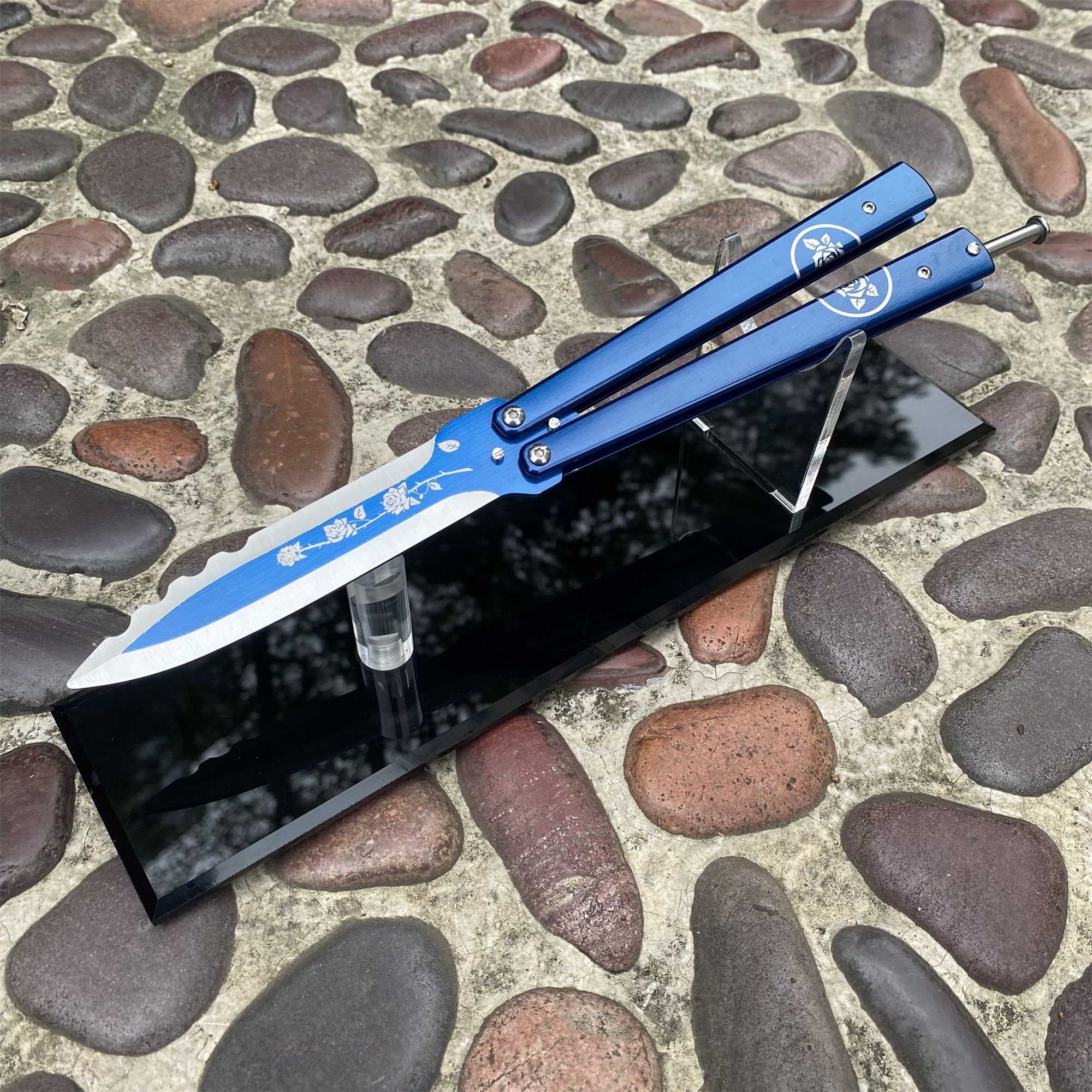 TF2 Black Rose Balisong Black Rose Butterfly Knife Replica IRL Blue & Stand - Tophatter Daily Deals