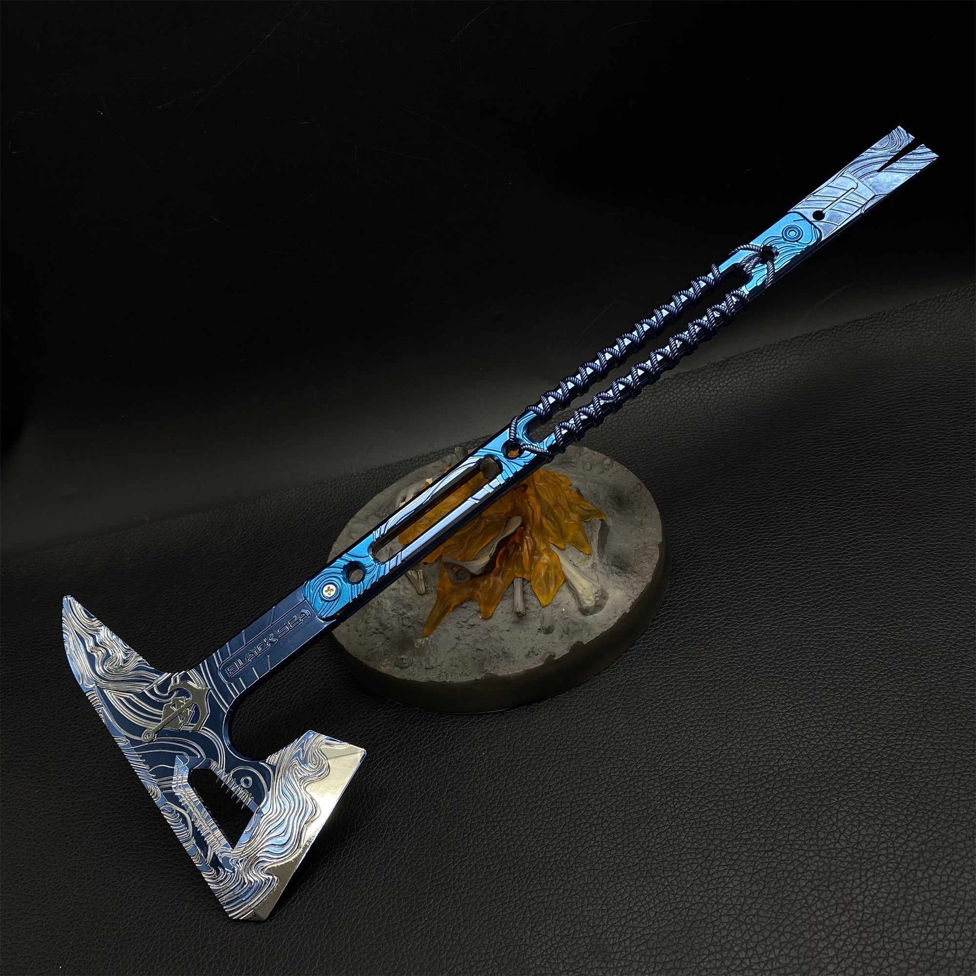 Delta Force Sea Gleam The First-Ever Tactical Axe Metal Replica - Tophatter Daily Deals
