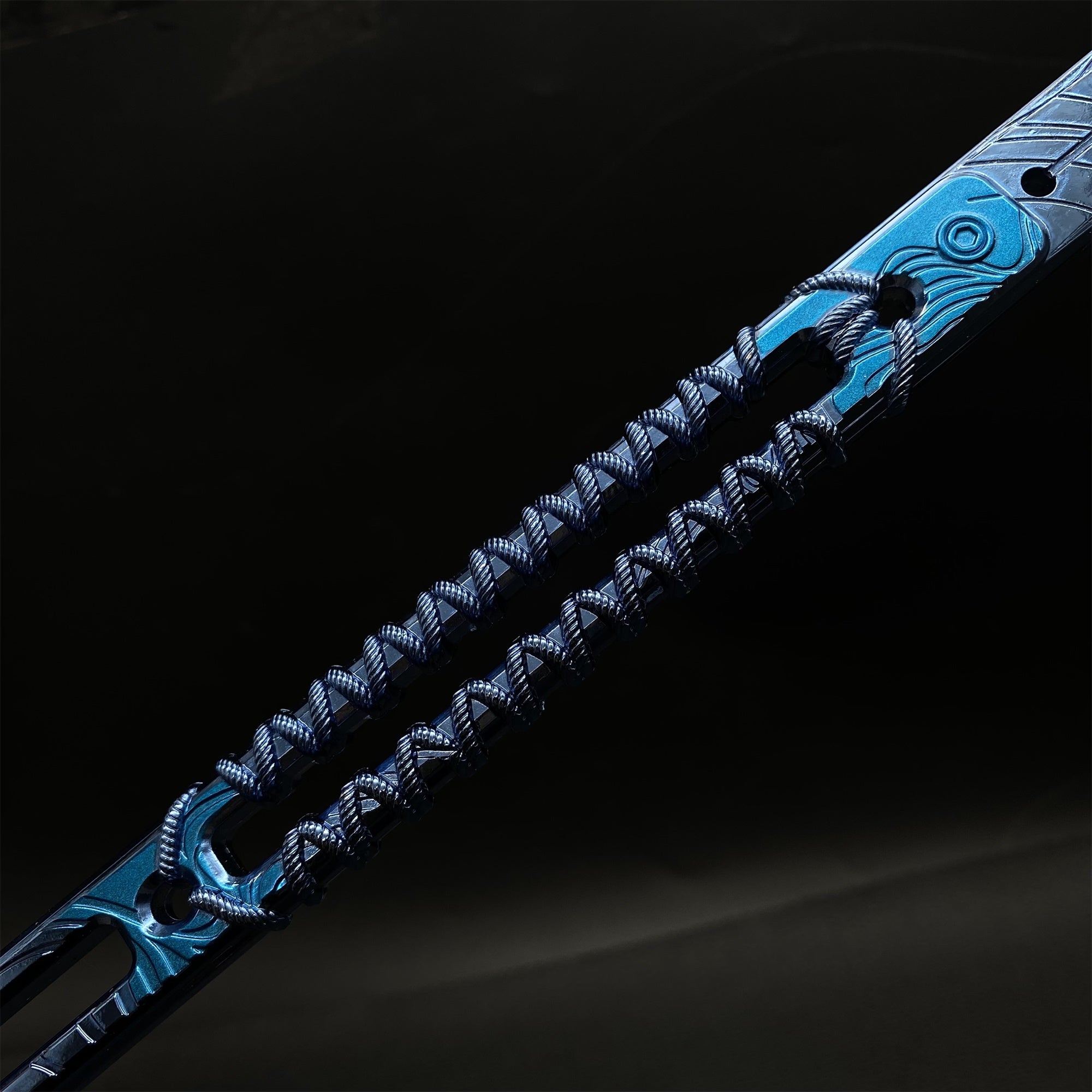 Delta Force Sea Gleam The First-Ever Tactical Axe Metal Replica - Tophatter Daily Deals