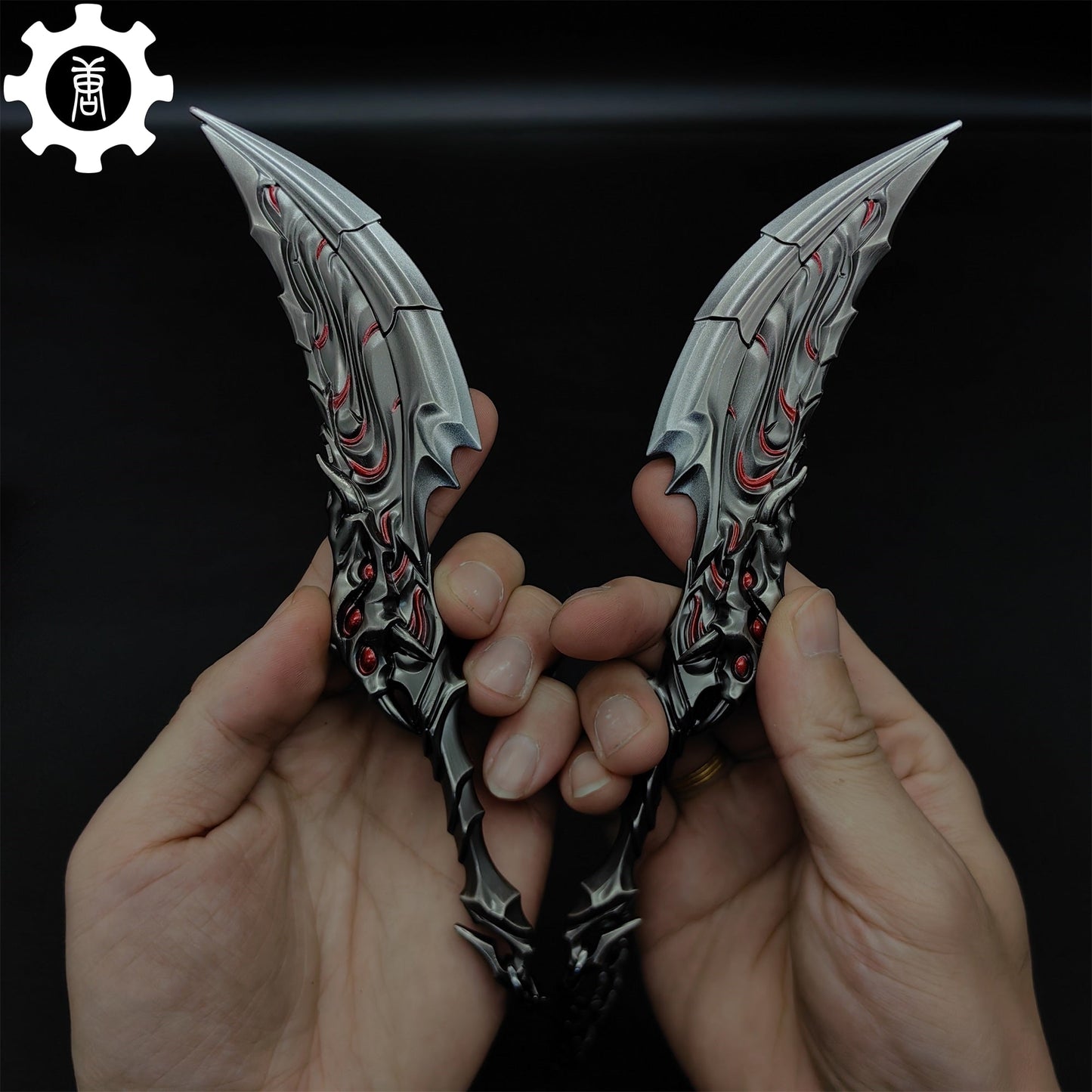 Blades Of Primordia Metal Game Prop 4 Colors - Tophatter Daily Deals