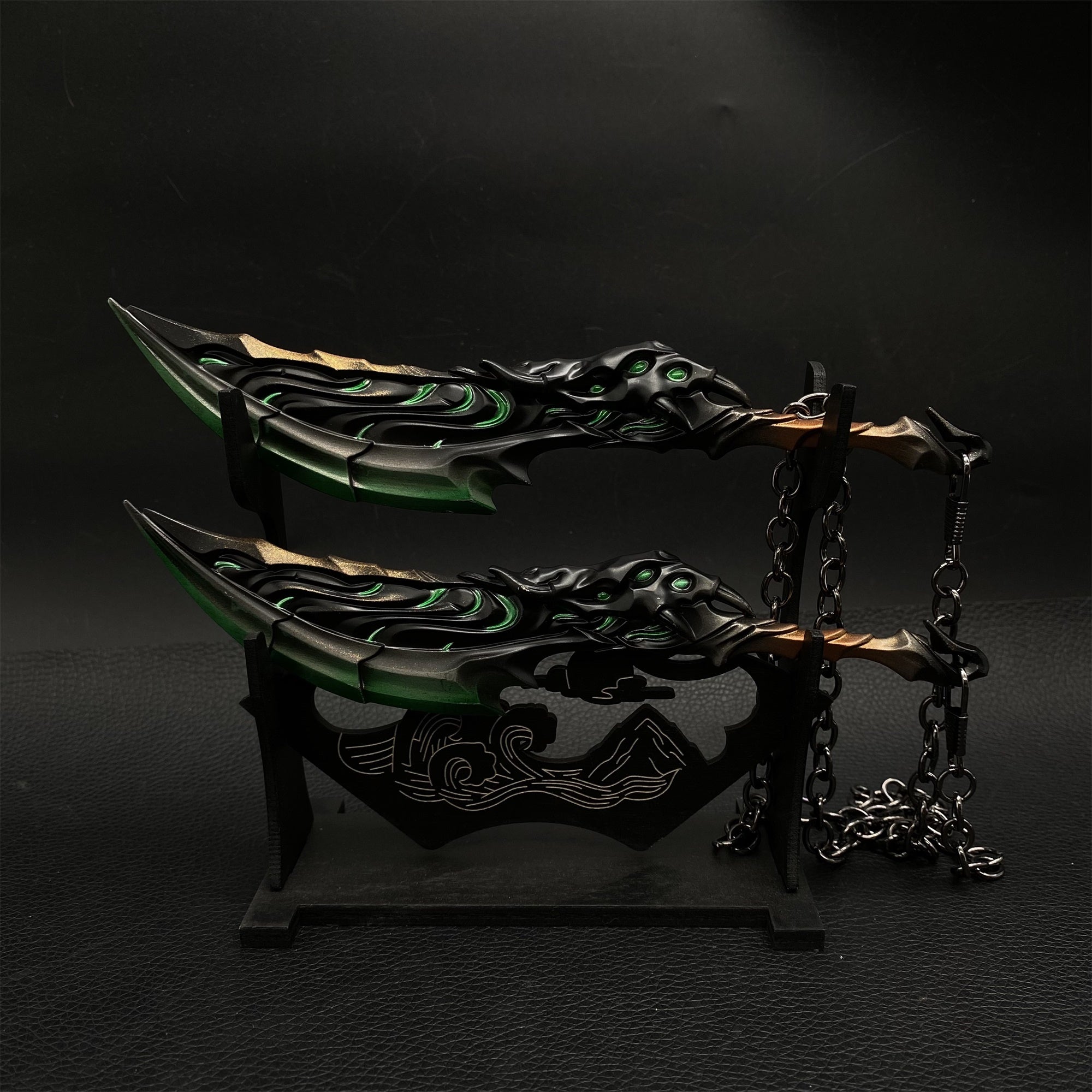 Blades Of Primordia Metal Game Prop 4 Colors Green & Stand - Tophatter Daily Deals