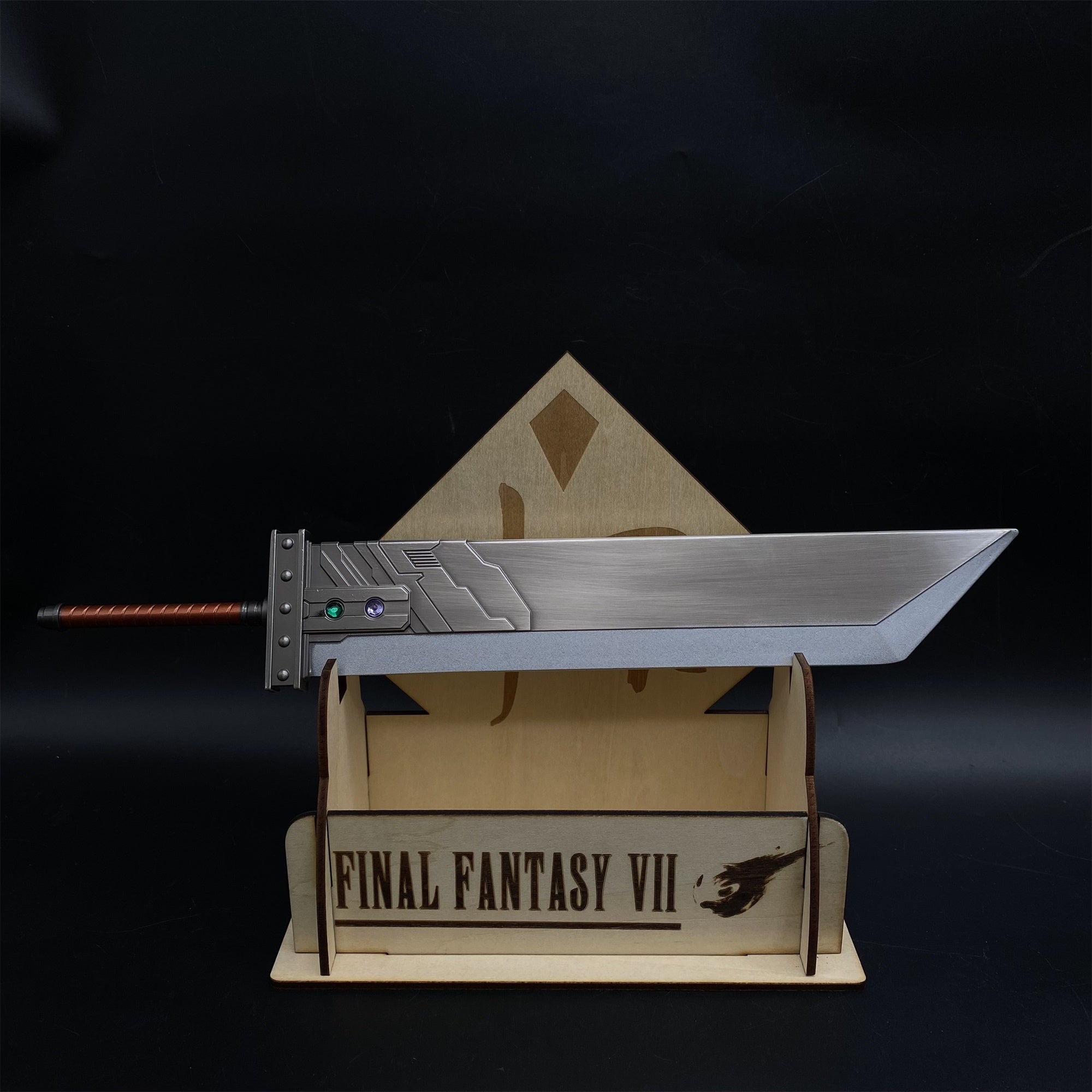 Cloud's Buster Sword FF Gamer Desk Decoration - Tophatter Daily Deals