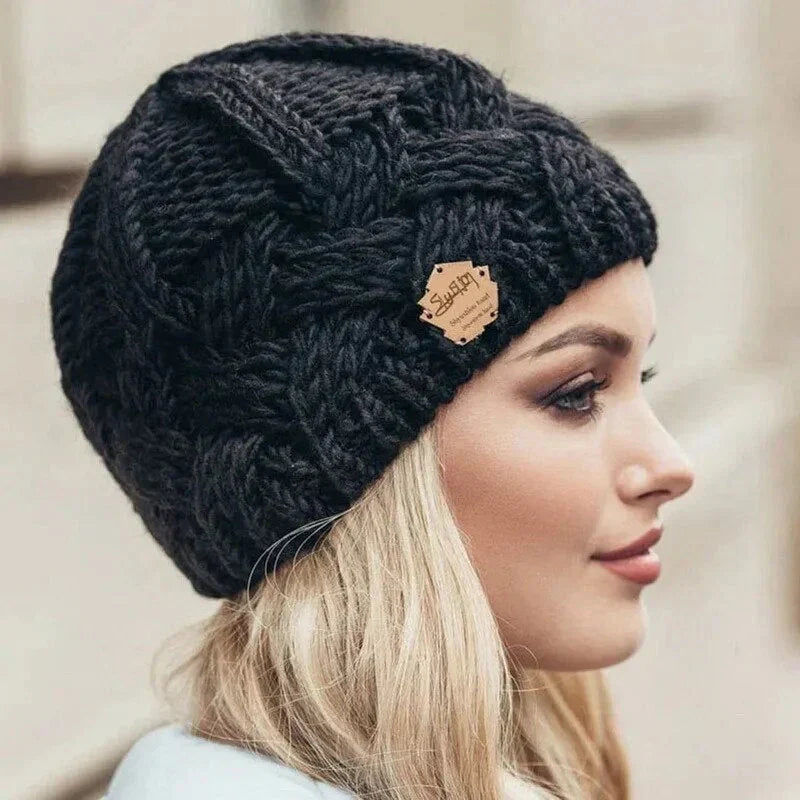 Warm Women's Knit Beanie - Cable Slouchy Cut, Soft Wool Black Free Size - Tophatter Daily Deals