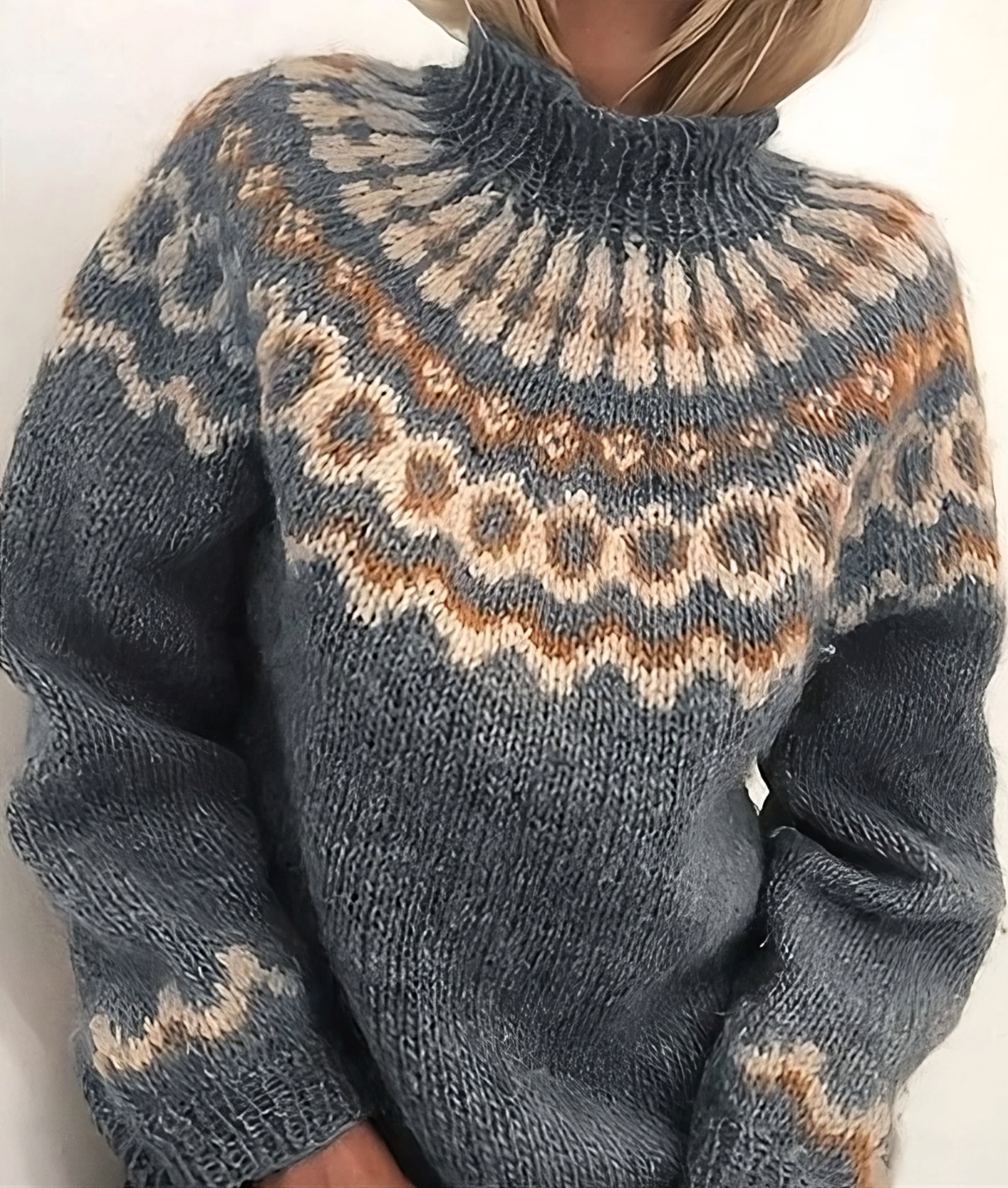 Insulating Women's Turtleneck Sweater - Cozy Wool Winter - Tophatter Daily Deals