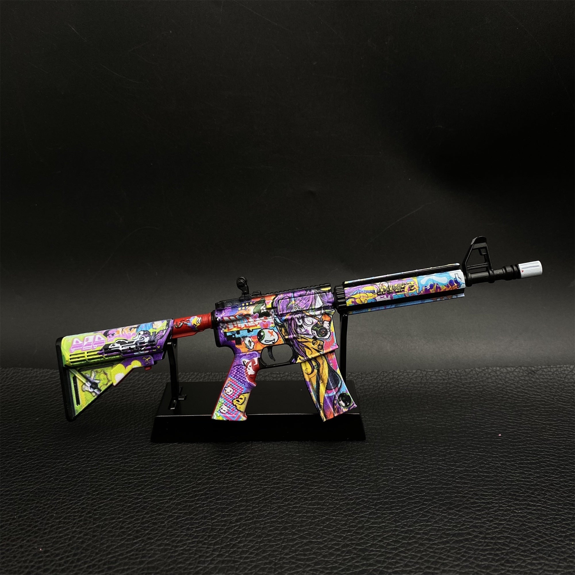 Most Popular Howl In Living Color Skin M4A4 Gun Miniature For Display In Living Color & Stand Ship At Aug 10th - Tophatter Daily Deals