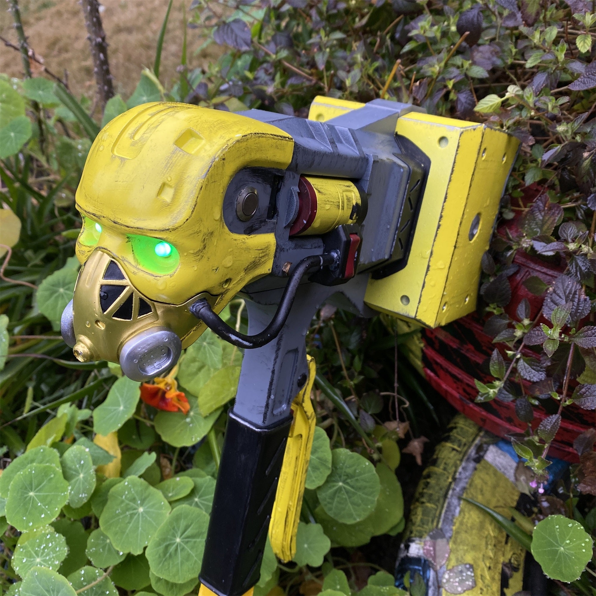 3D Printed Caustic Heirloom Death Hammer Replica Cosplay Prop - Tophatter Daily Deals