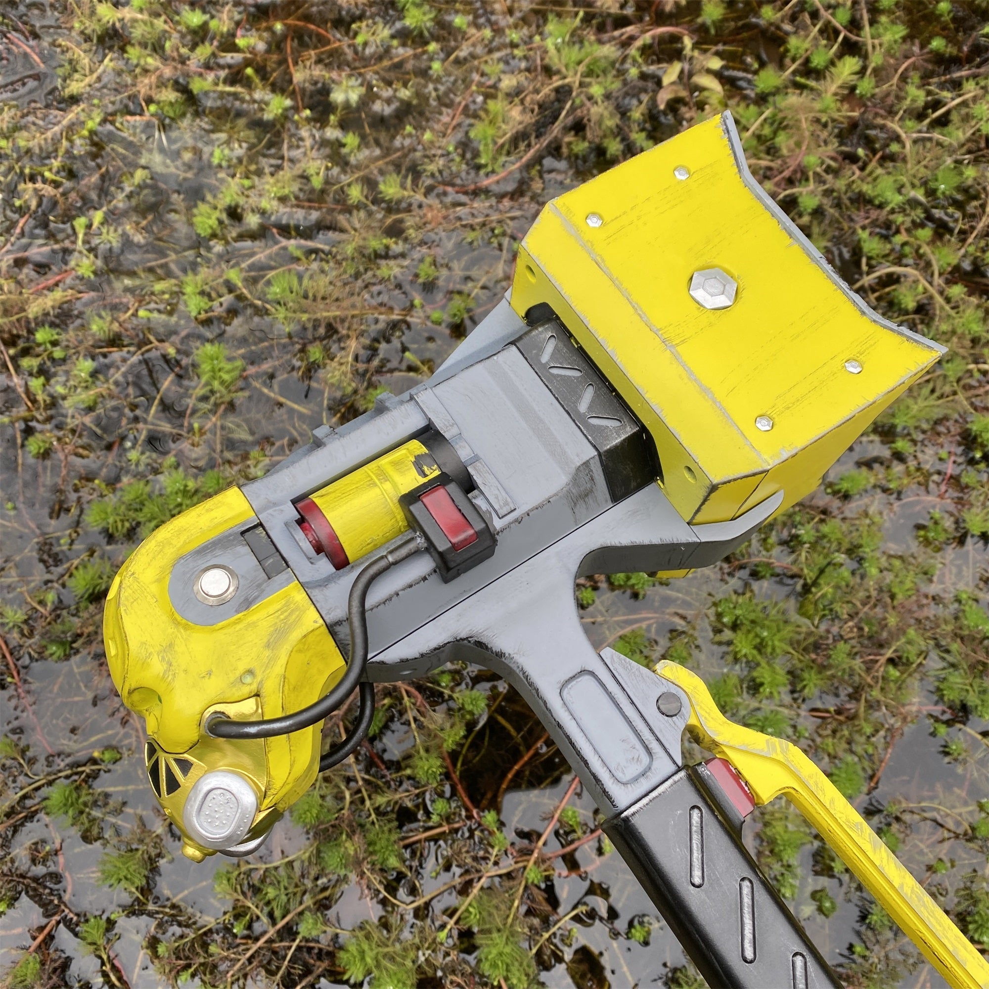 3D Printed Caustic Heirloom Death Hammer Replica Cosplay Prop - Tophatter Daily Deals