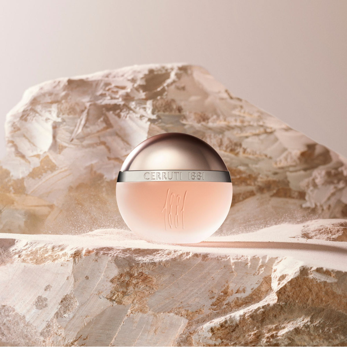 Cerruti 1881 Femme Eau de Toilette 50ml Spray - Tophatter Daily Deals
