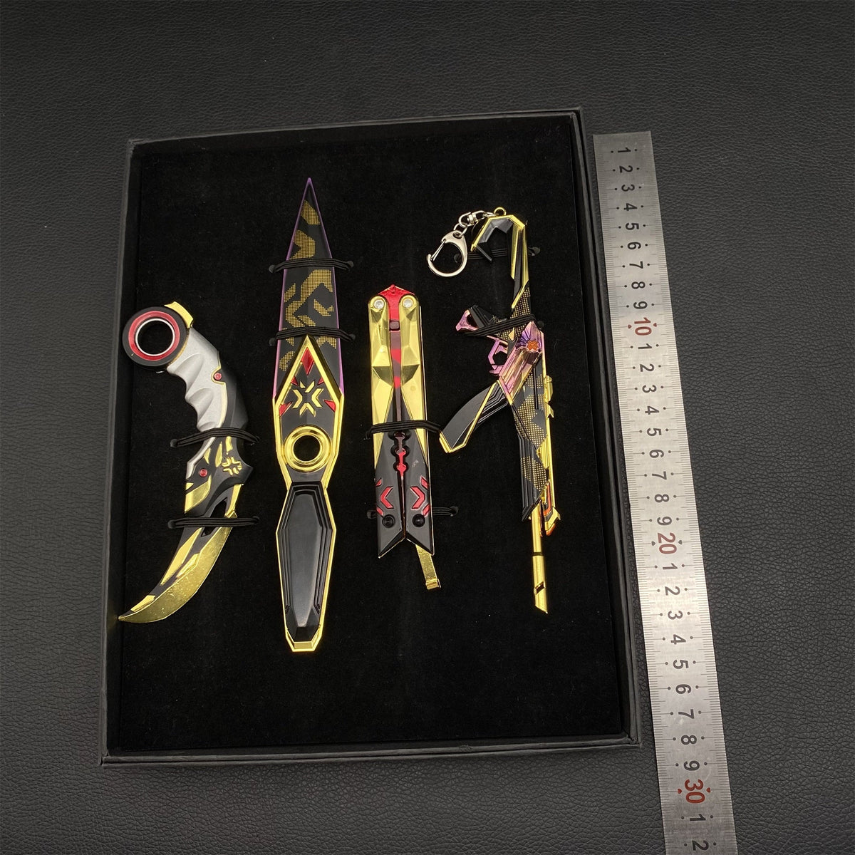 Champions Skin Metal Replica 4 In 1 Gift Box USA Only - Tophatter Daily Deals