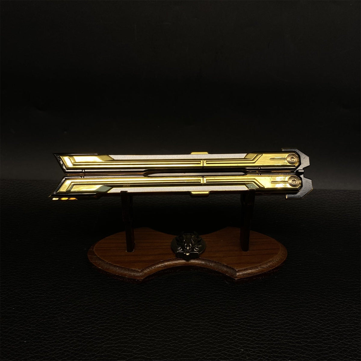 Champions 2025 Butterfly Knife Alloy Replica - Tophatter Daily Deals