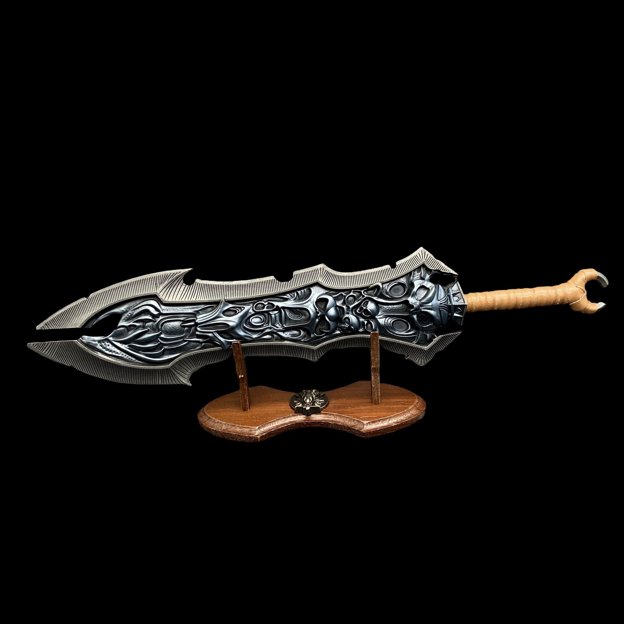 Chaoseater Greatsword Metal Replica 1/6 Scale Chaoseater & Wood Stand - Tophatter Daily Deals