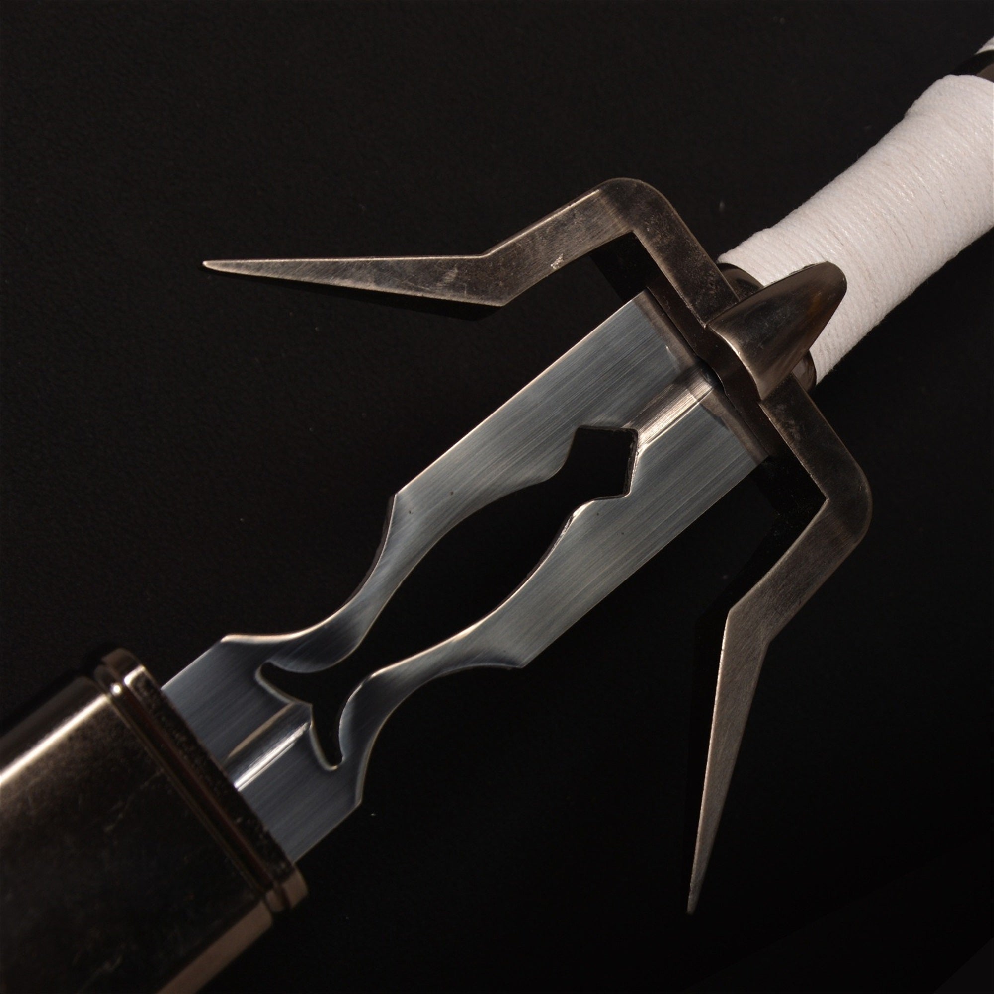 49.2" Ciri's Silver Sword Metal Replica Cosplay Prop - Tophatter Daily Deals