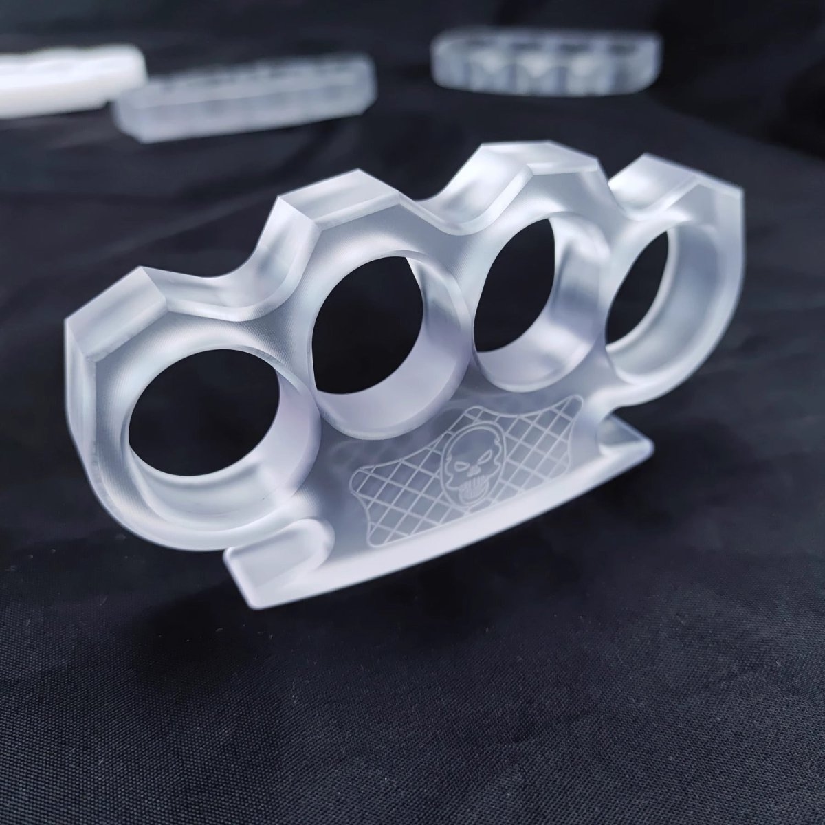 2024 New Clear Plastic Brass Knuckles Brass Knuckles - Tophatter Daily Deals