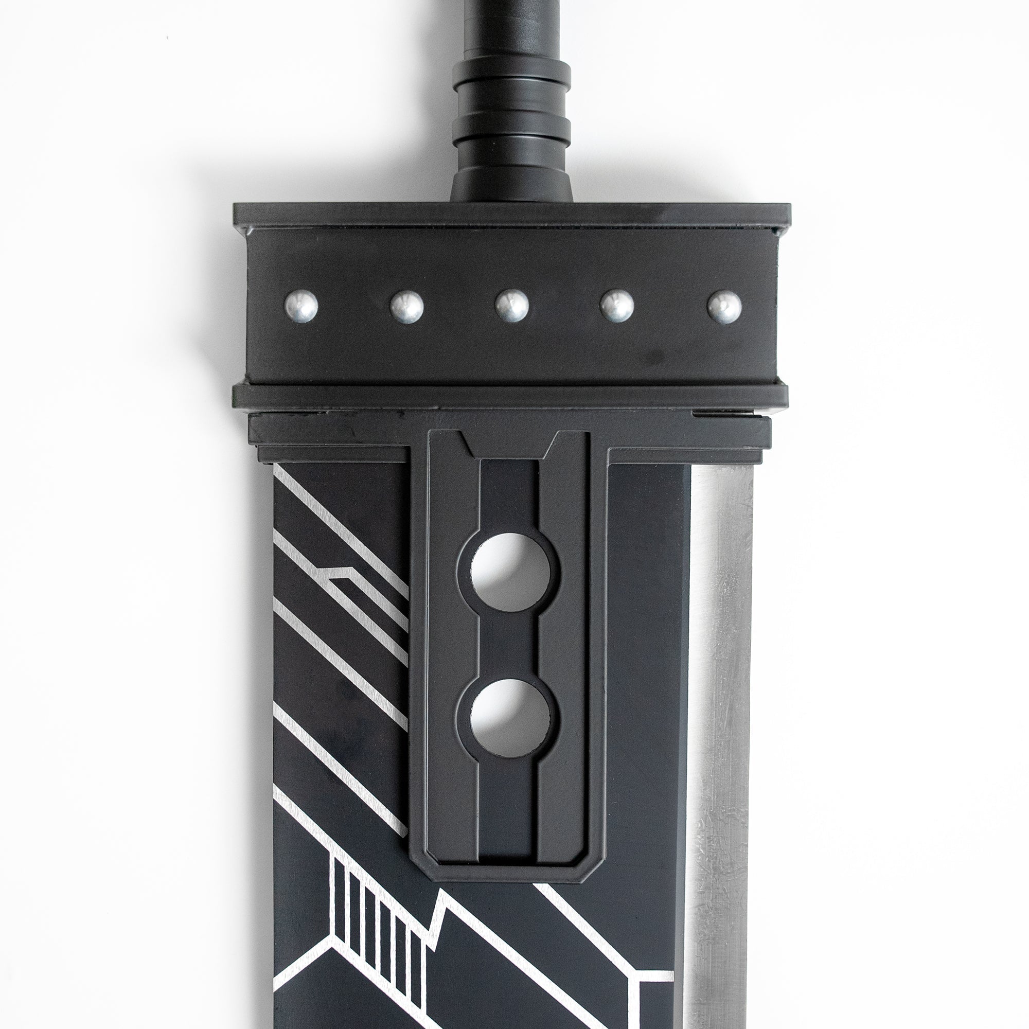 Cloud Strife's "Buster Sword" Video Game Sword - Tophatter Daily Deals