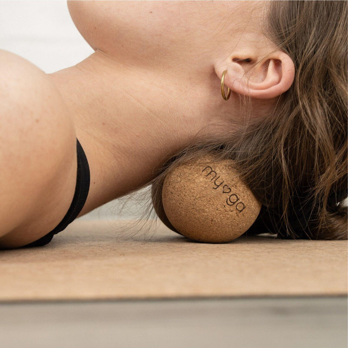 Peanut Massage Roller - Cork Peanut Massage Roller Cork Peanut Lacrosse Ball Muscle Roller Self Massager for Myofascial Release Exercise & Fitness - Tophatter Daily Deals