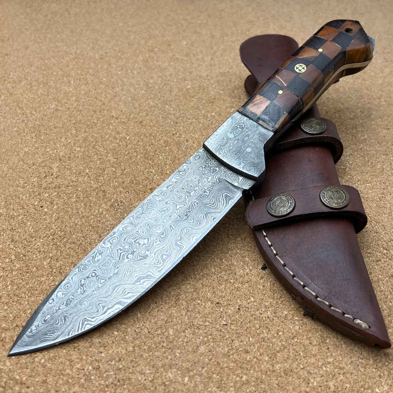 Damascus Steel Custom Handmade Hunting Bowie Knife 10.5