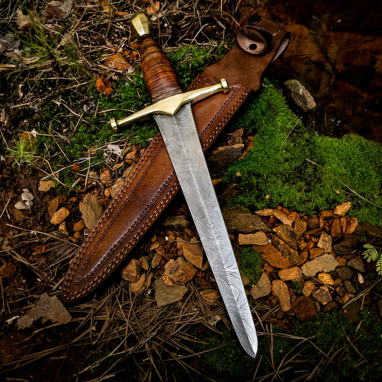 King of Thieves Full Tang Damascus Steel Arming Dagger Short Sword Dagger - Tophatter Daily Deals