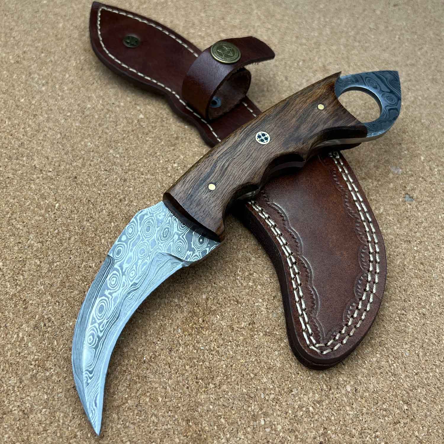 9" Custom Handmade Damascus Steel Karambit Hunting Knife - Tophatter's Guns'N'Weapons Store Collectible Weapons - Tophatter Daily Deals