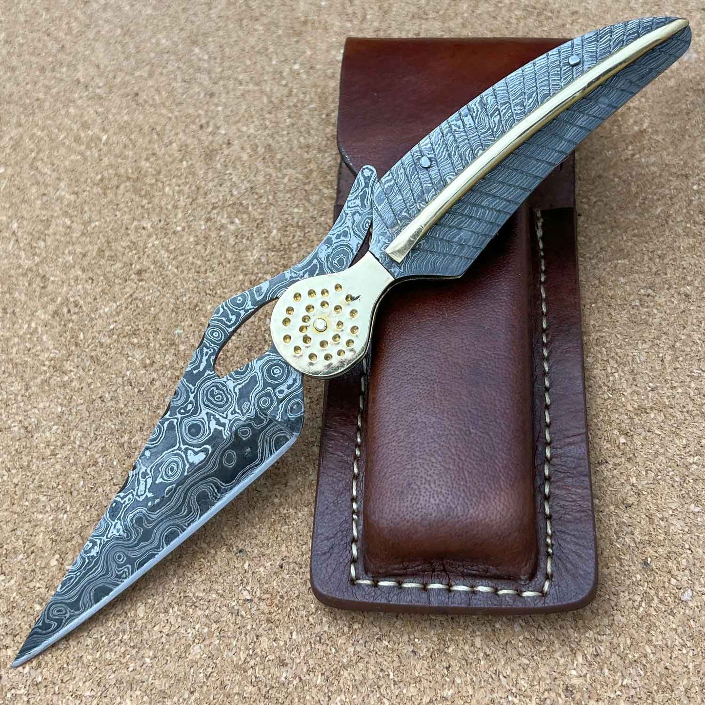 8.5" Leaf Style Damascus Steel Custom Handmade Folding Pocket Knife - TOPHATTER'S ARMORY DEALS Collectible Weapons - Tophatter Daily Deals