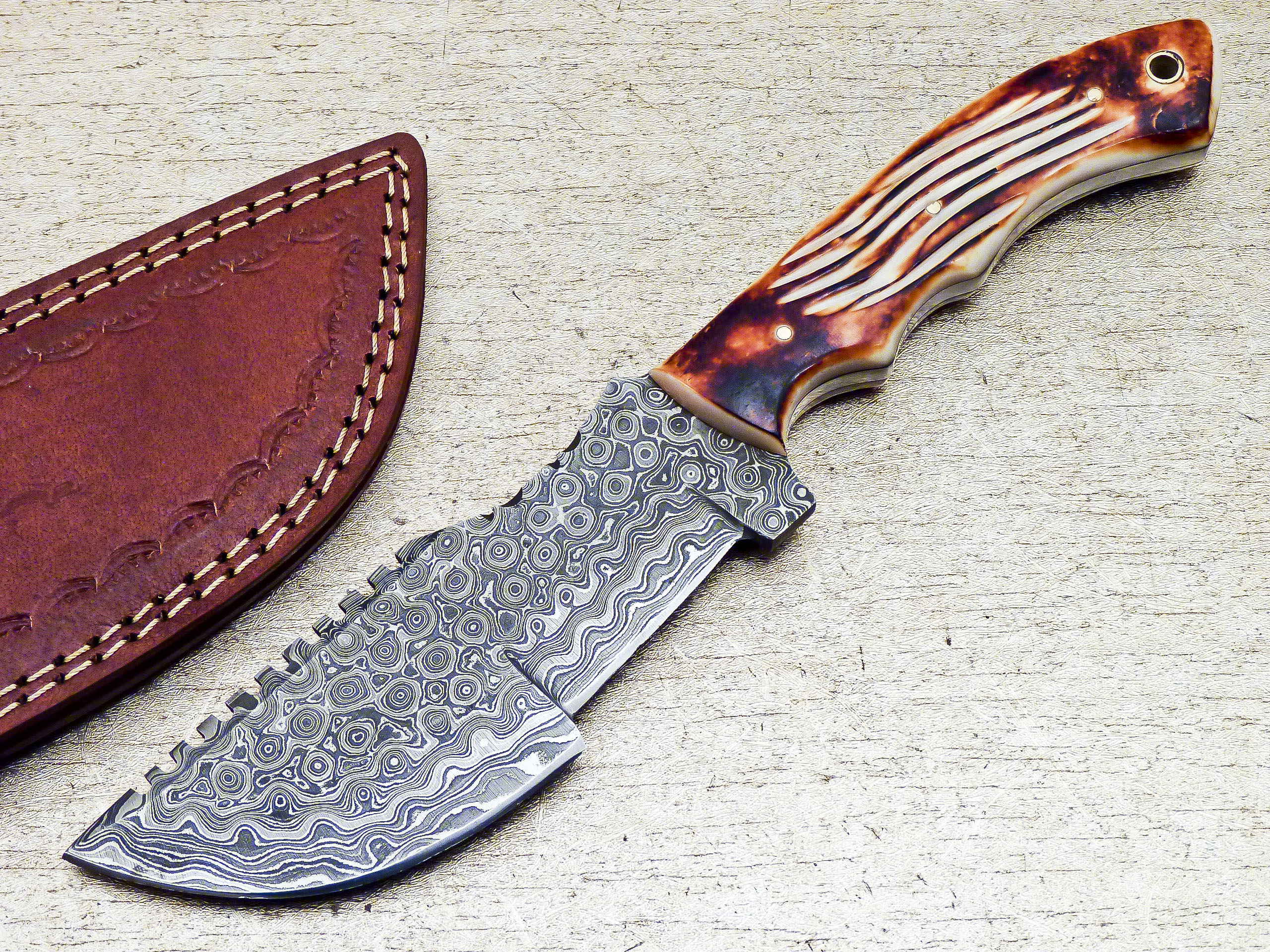Damascus Steel Custom Handmade Hunting Tracker Knife 10" - TOPHATTER'S ARMORY DEALS Collectible Weapons - Tophatter Daily Deals
