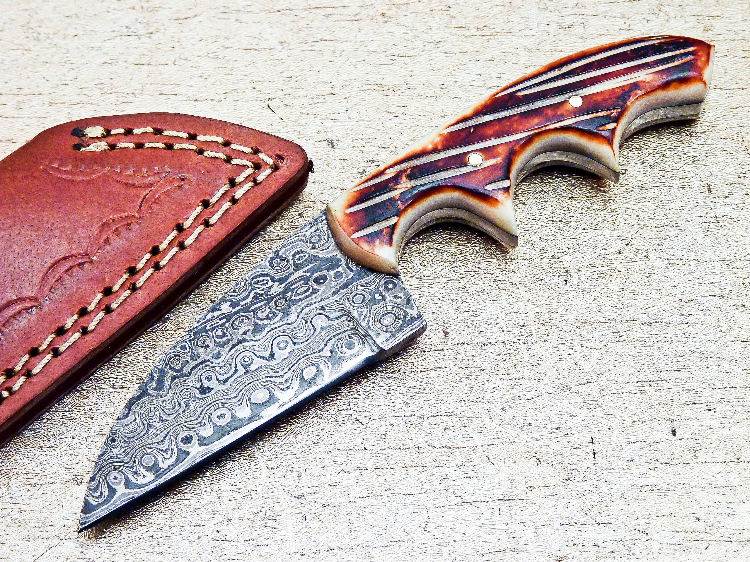 Damascus Steel Handmade Hunting Mini Skinning Knife Bone Handle 6" Collectible Weapons - Tophatter Daily Deals