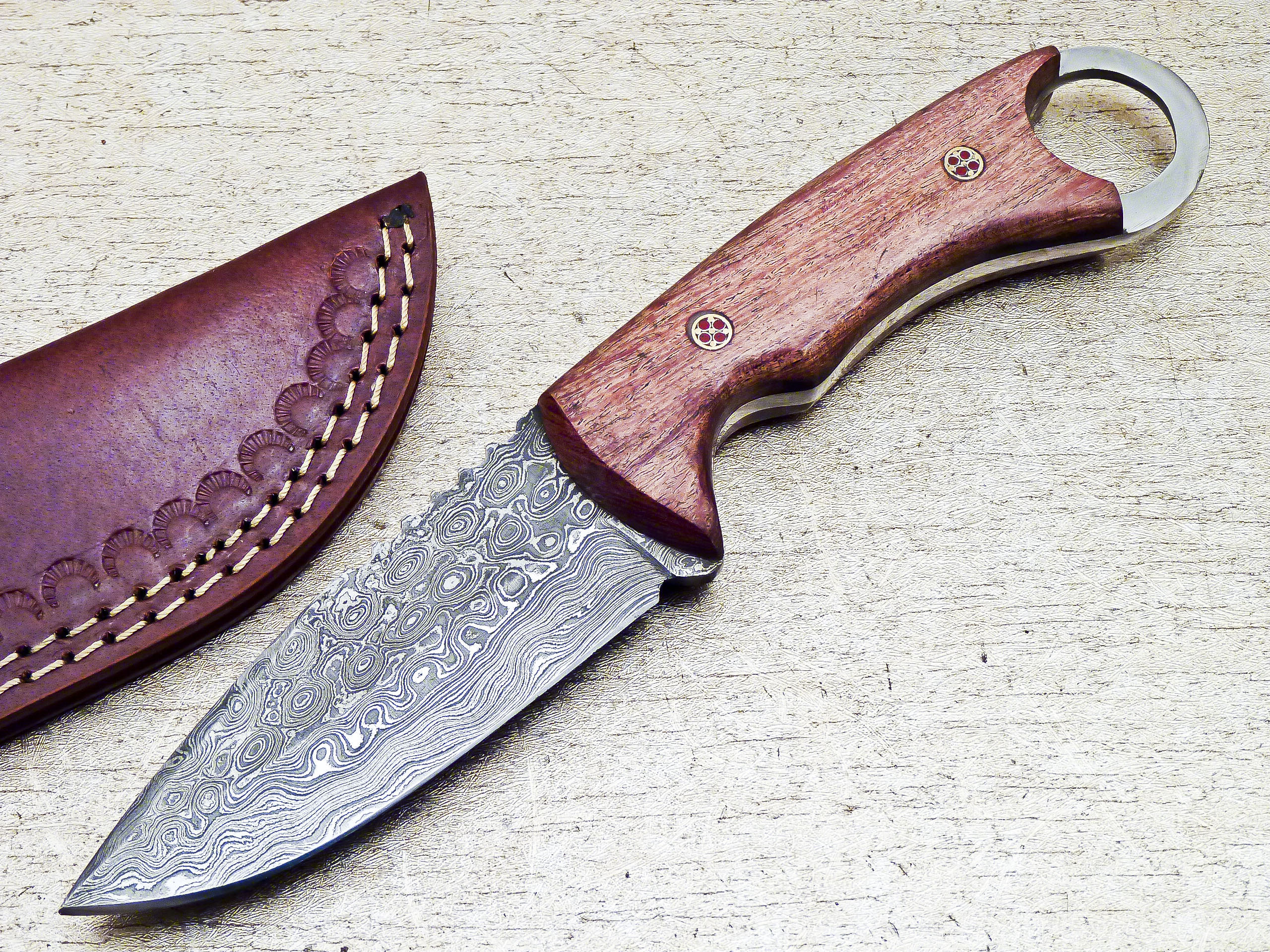 Custom Handmade Damascus Steel Hunting Knife 9" - TOPHATTER'S ARMORY DEALS Collectible Weapons - Tophatter Daily Deals