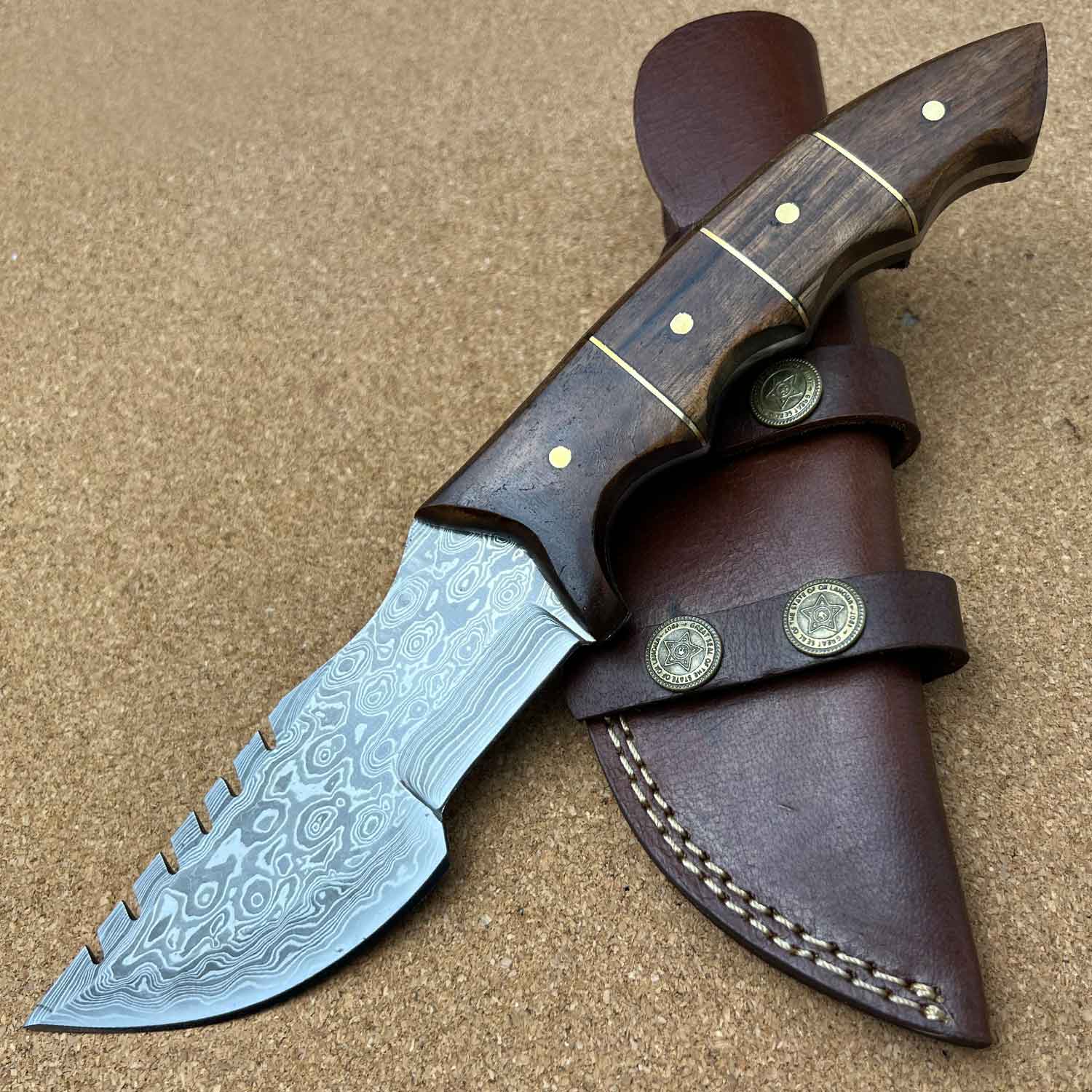 11.5" Damascus Steel Custom Handmade Tracker Skinning Hunting Knife - Tophatter's Guns'N'Weapons Store Collectible Weapons - Tophatter Daily Deals