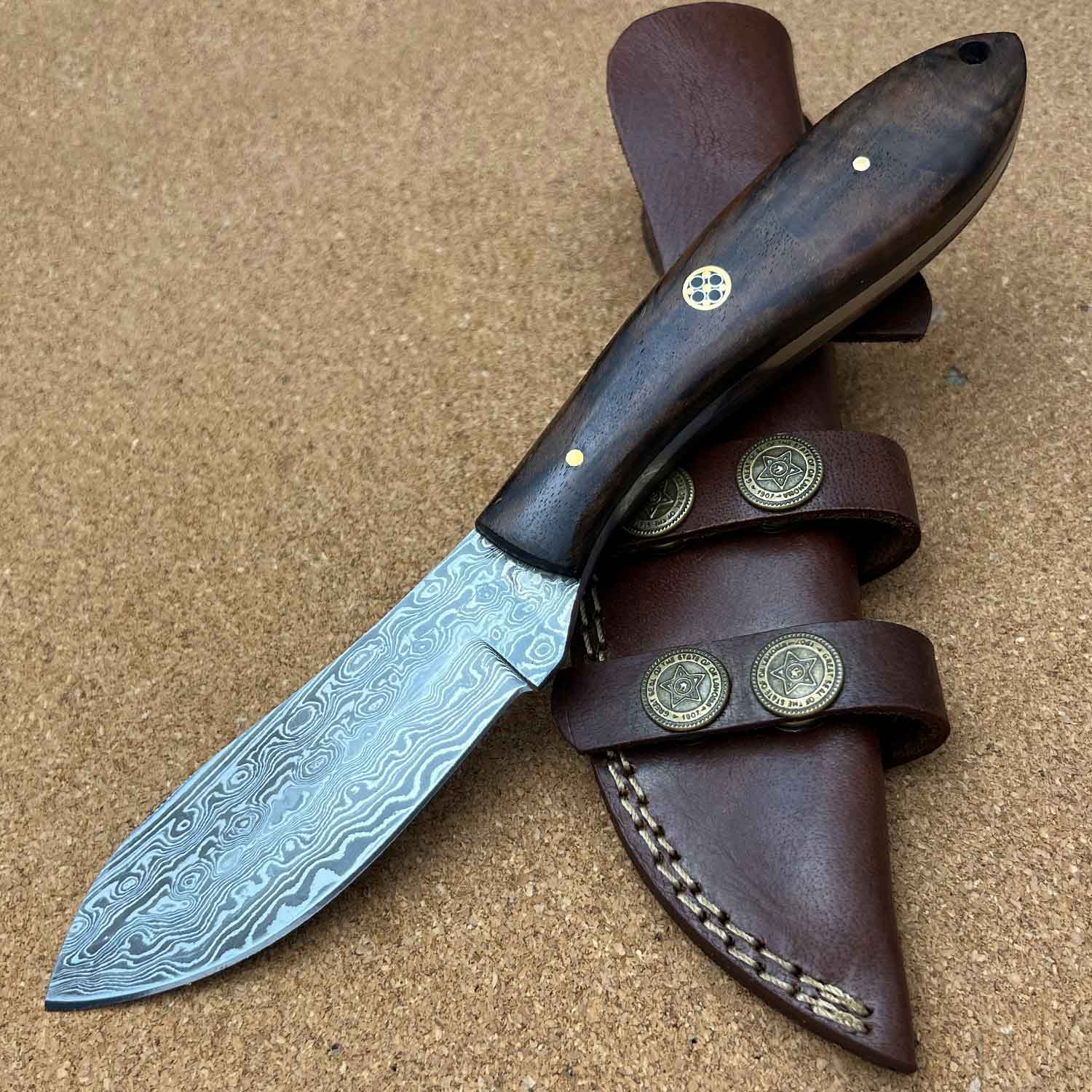 9.5" Damascus Steel Custom Handmade Skinning Hunting Knife Collectible Weapons - Tophatter Daily Deals