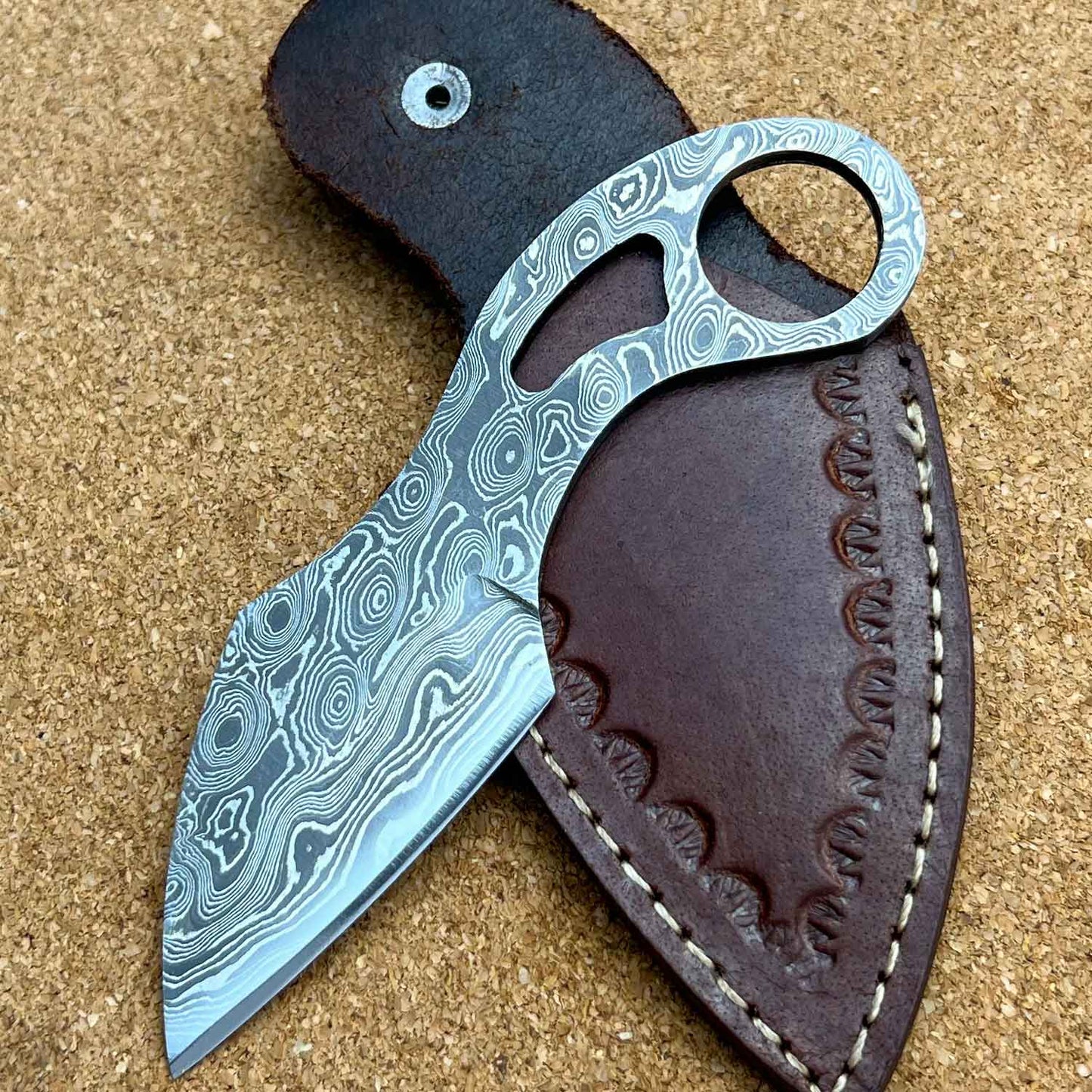 5" Handmade Damascus Steel Custom Blank Blade Finger Hole Skinning Knife - TOPHATTER'S ARMORY DEALS Collectible Weapons - Tophatter Daily Deals