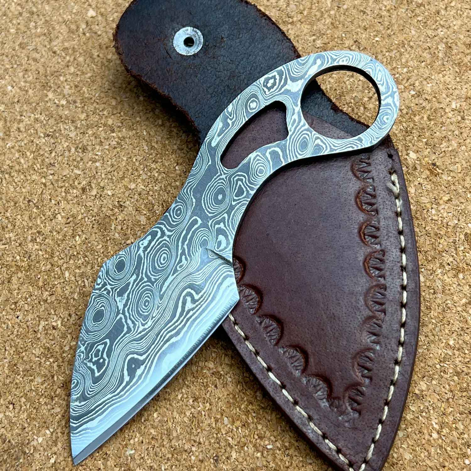 5" Handmade Damascus Steel Custom Blank Blade Finger Hole Skinning Knife - TOPHATTER'S ARMORY DEALS Collectible Weapons - Tophatter Daily Deals