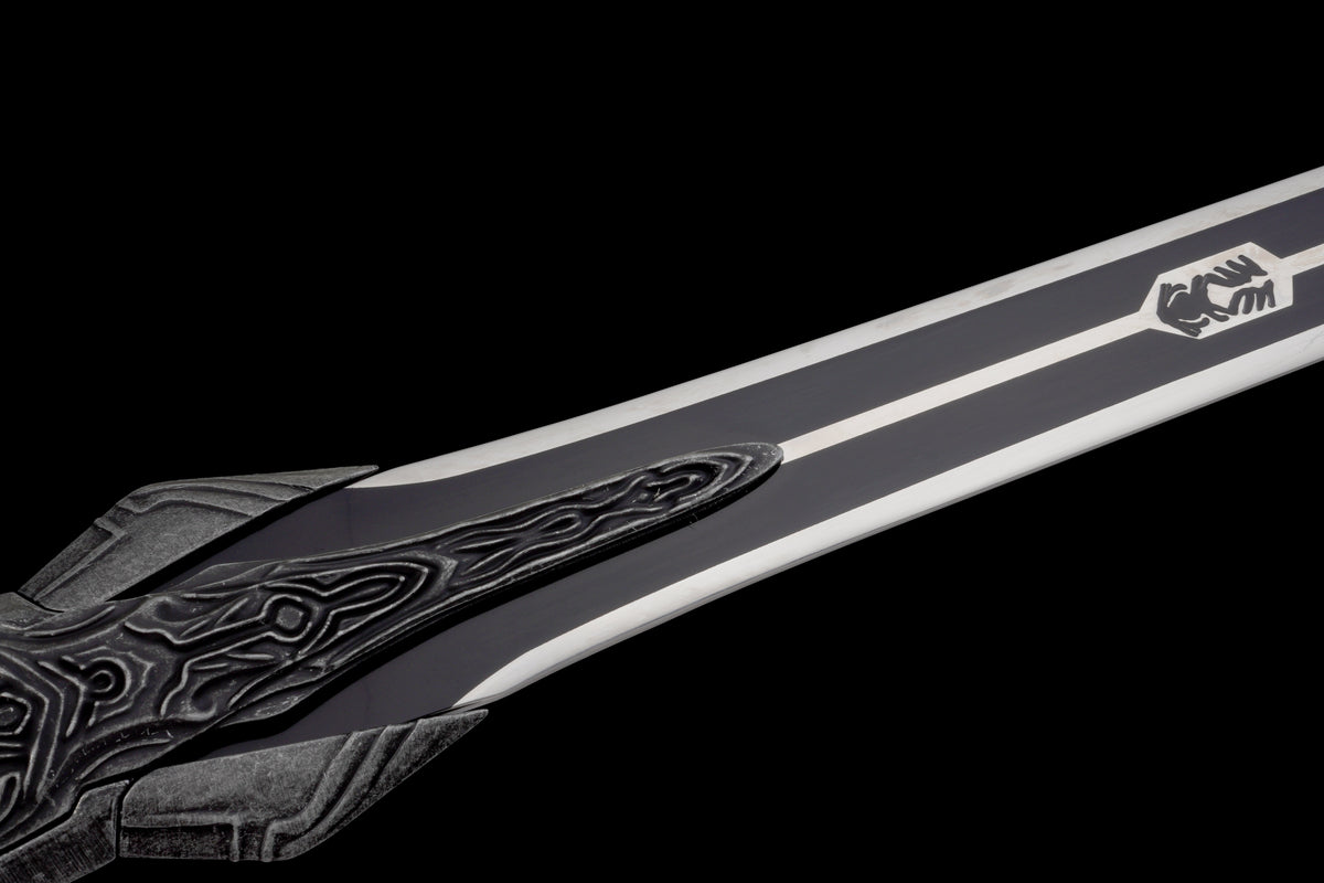 Dark Souls - Greatsword of Artorias V2 Fantasy Sword - Tophatter Daily Deals
