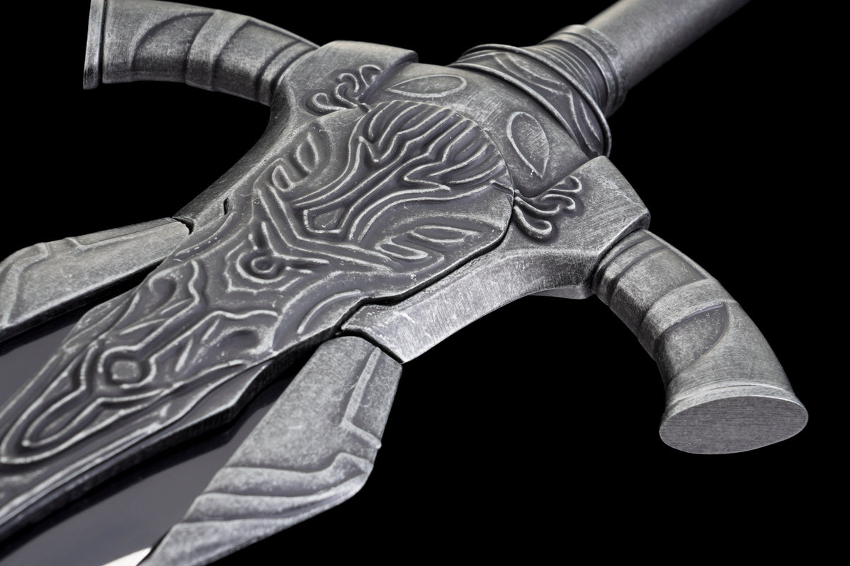 Dark Souls - Greatsword of Artorias V2 Fantasy Sword - Tophatter Daily Deals