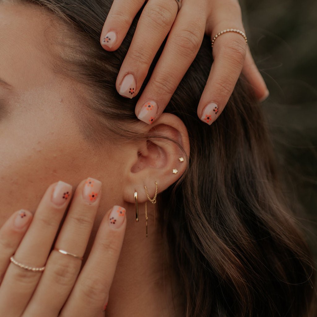Mini Star Studs Earrings - Tophatter Daily Deals
